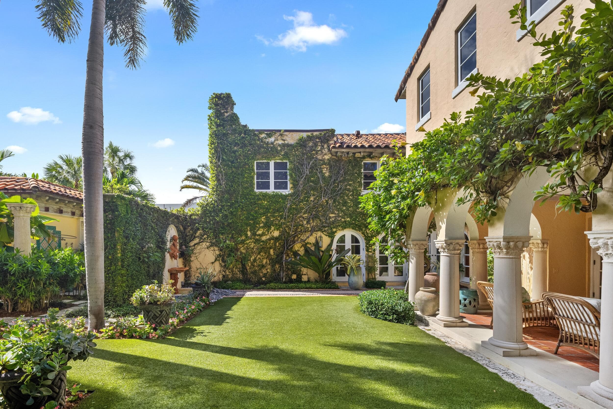 124 Brazilian Avenue, Palm Beach, FL 33480 36