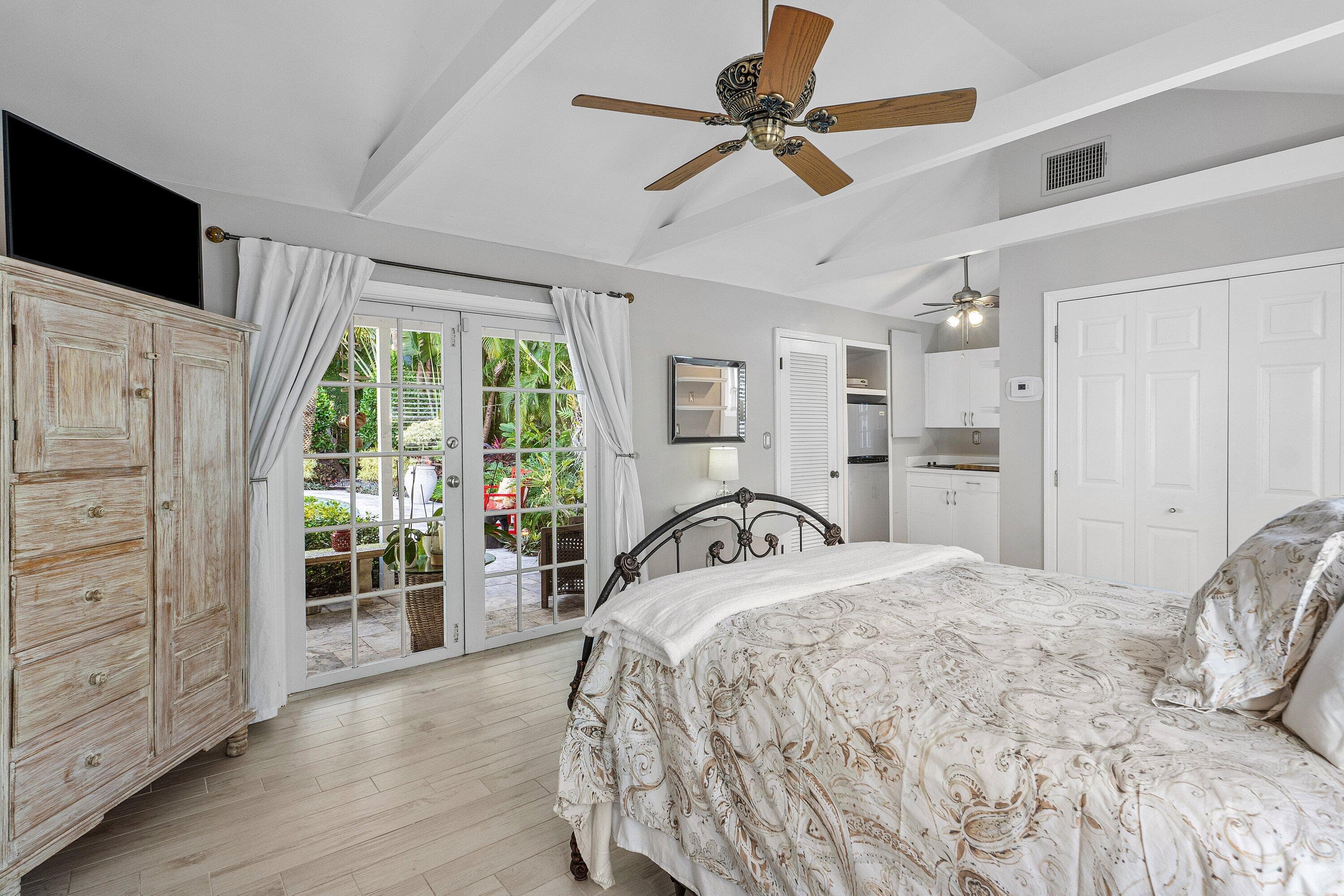 802 NE 2nd Street, Delray Beach, FL 33483 37