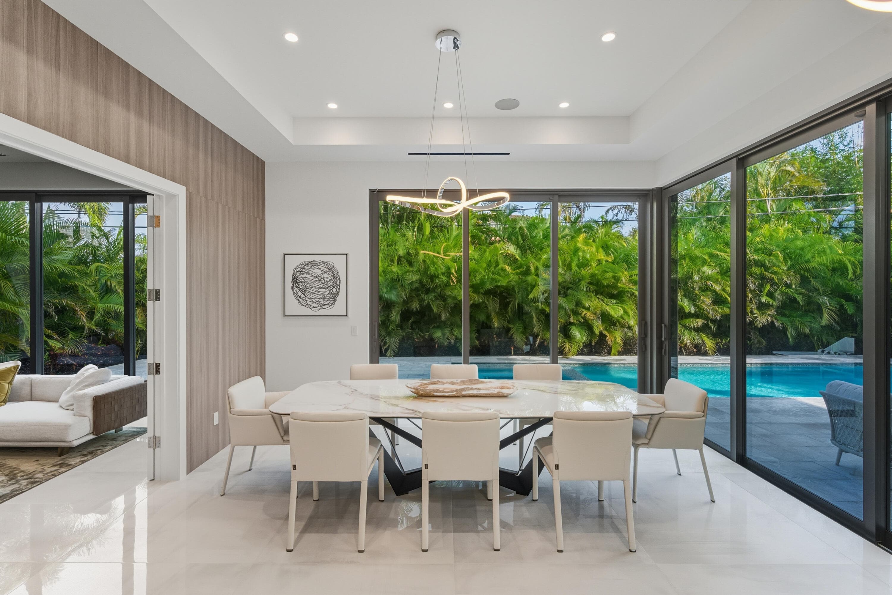 1050 NE 3rd Avenue, Boca Raton, FL 33432 7