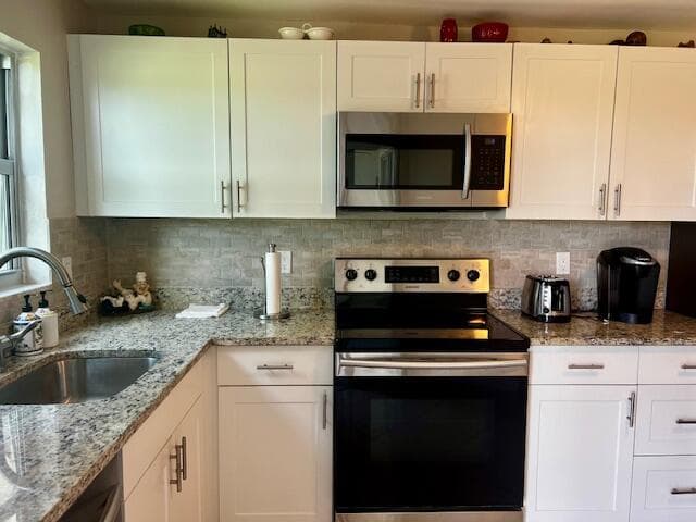 3755 Via Poinciana 304, Lake Worth, FL 33467 2