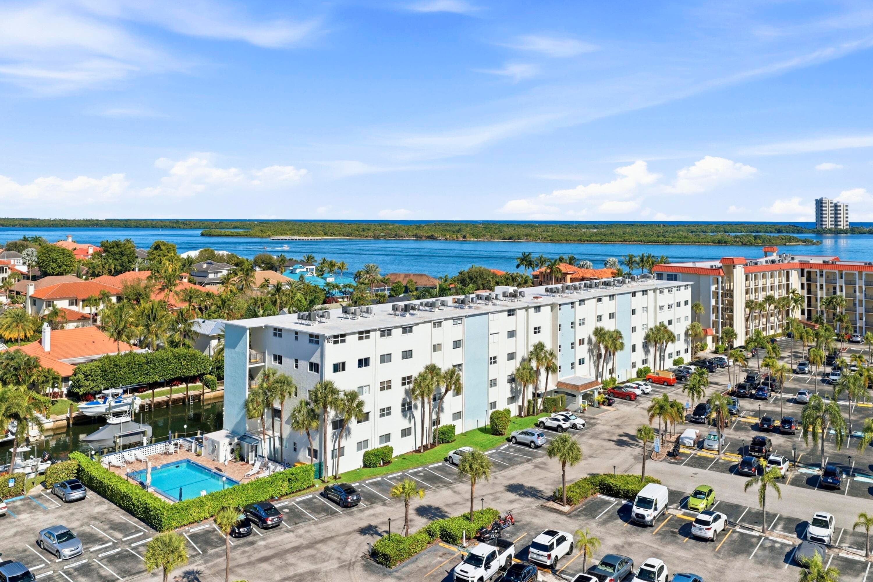 109 Paradise Harbour Blvd 415, North Palm Beach, FL 33408