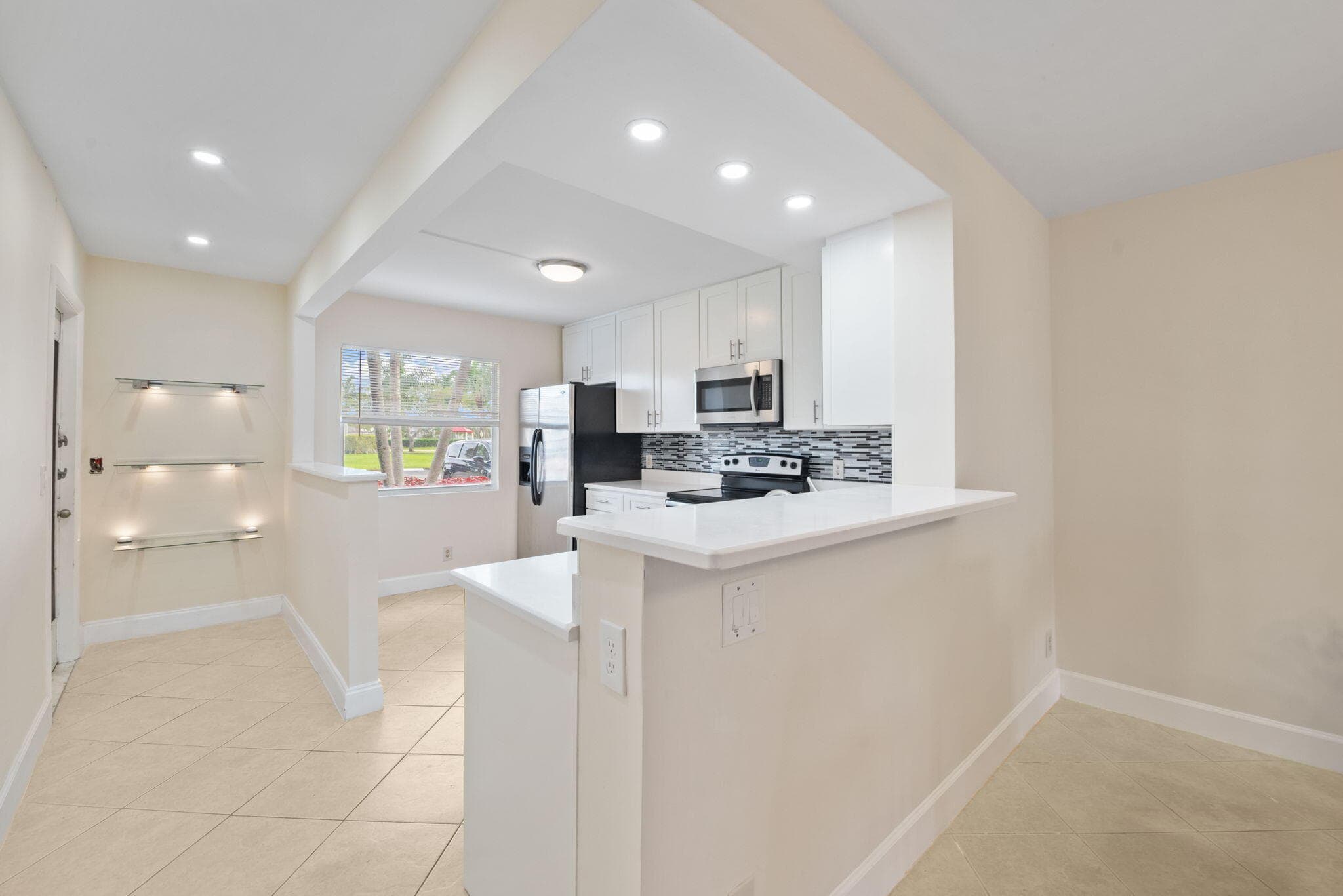 1090 Guildford E 1090, Boca Raton, FL 33434 4