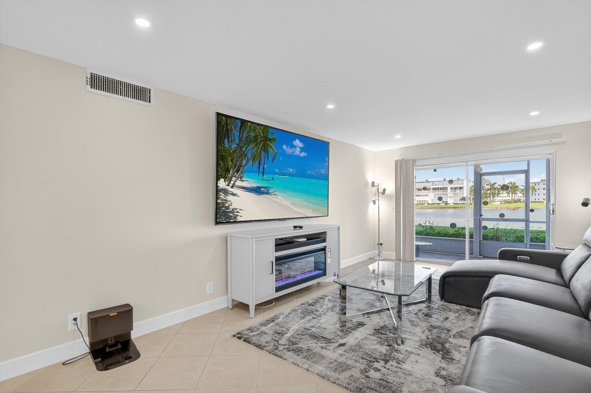 1090 Guildford E 1090, Boca Raton, FL 33434 20