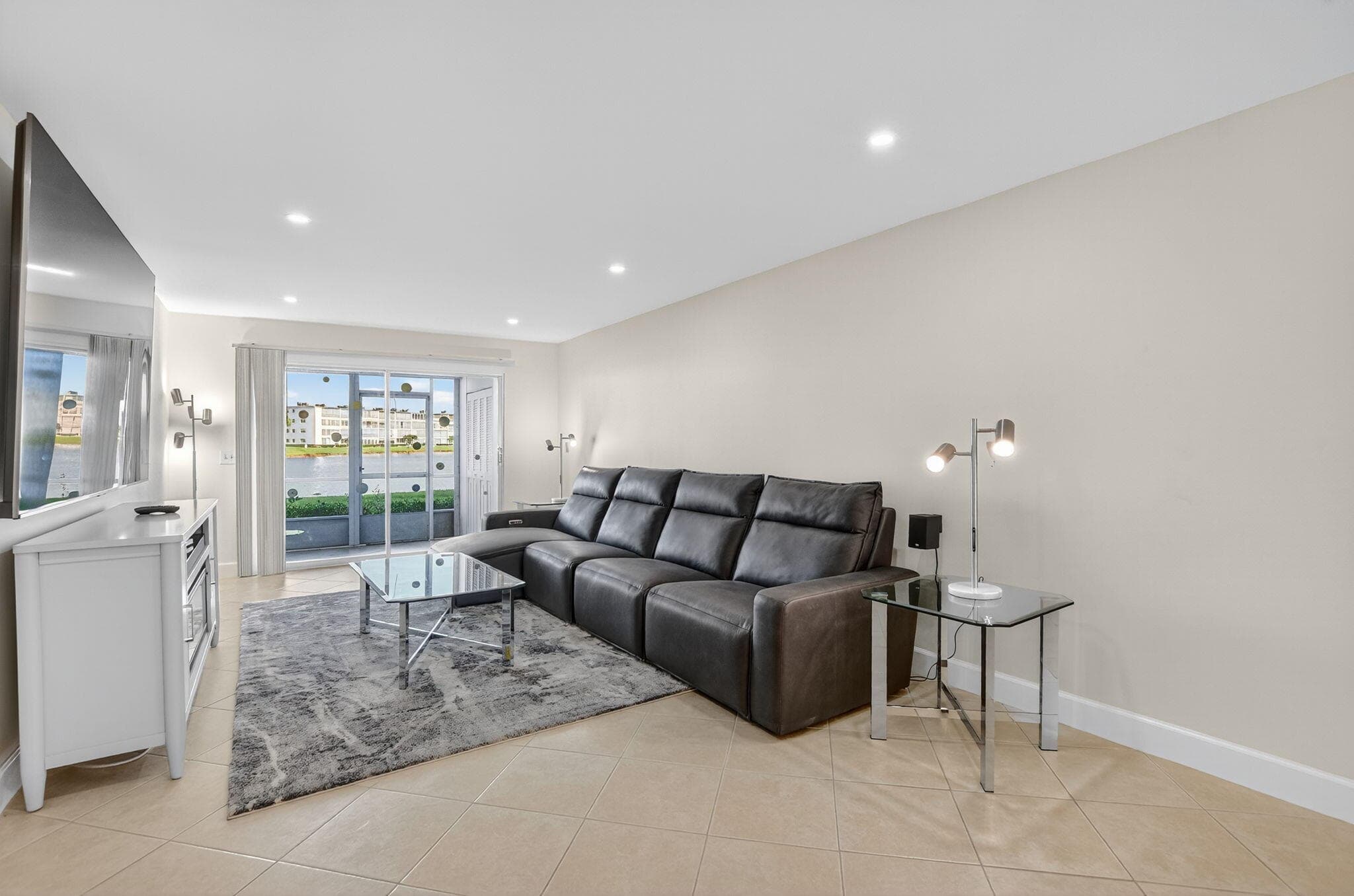 1090 Guildford E 1090, Boca Raton, FL 33434 21
