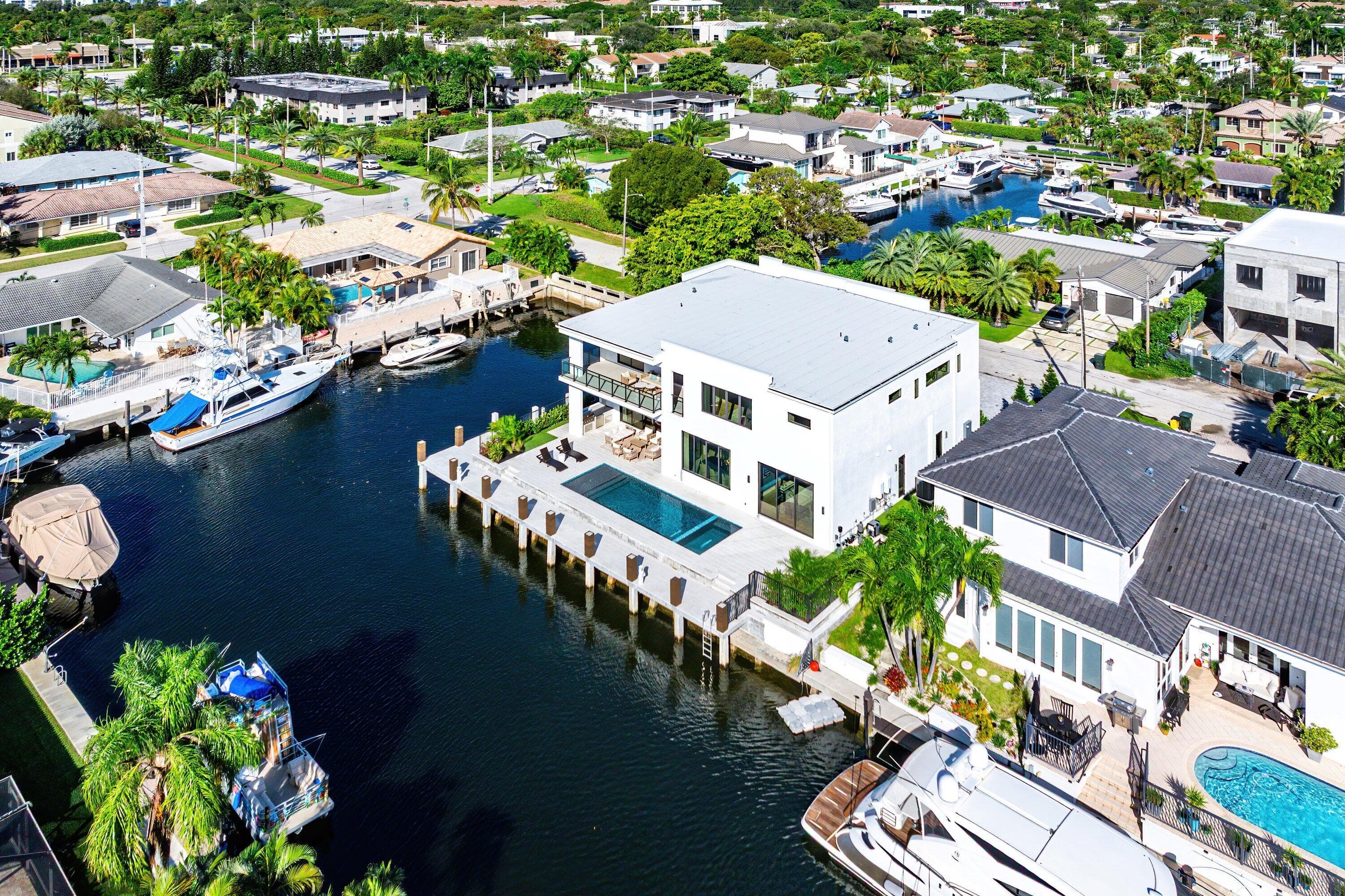 728 Enfield Street, Boca Raton, FL 33487 47