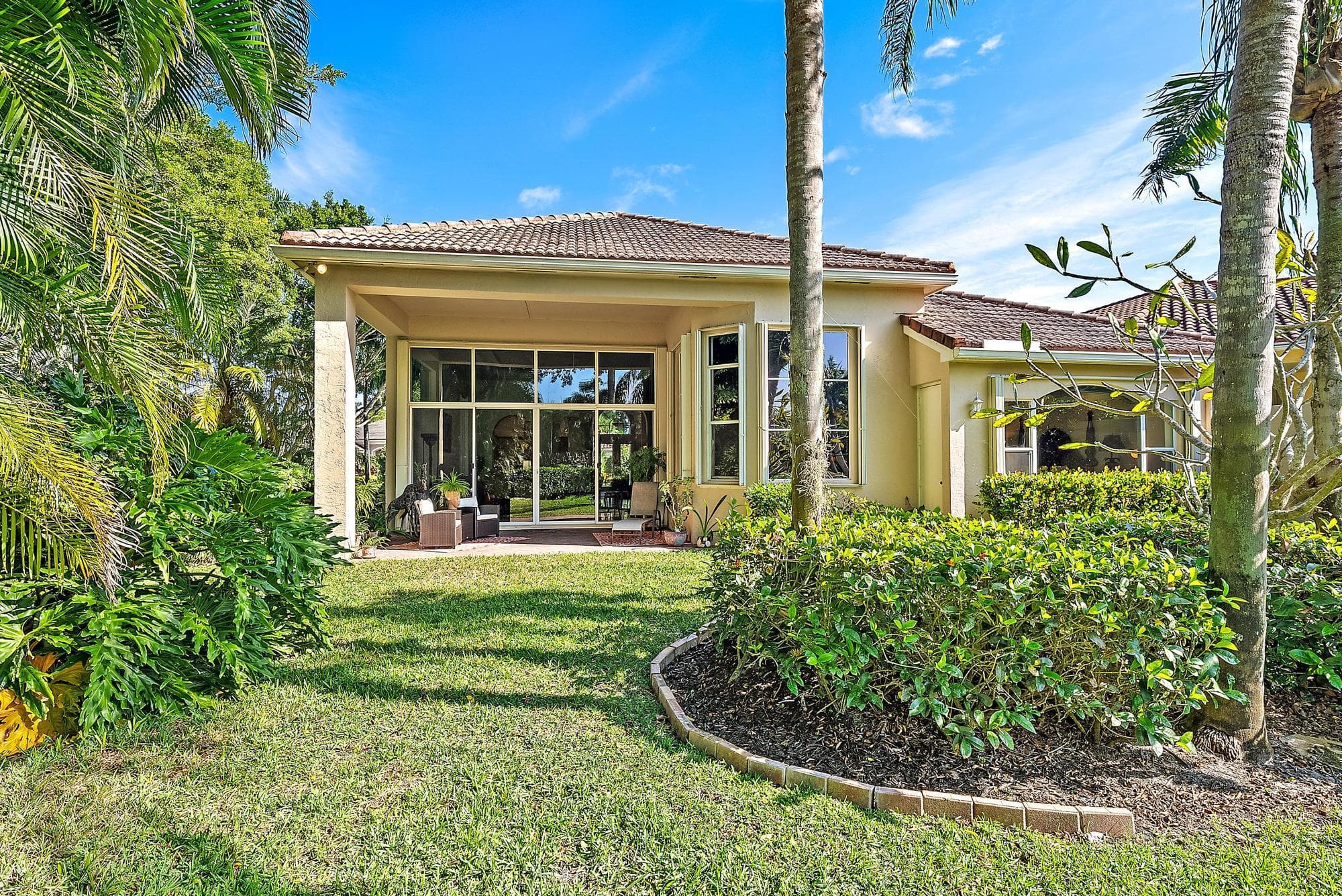 7713 Sandhill Court, West Palm Beach, FL 33412 32
