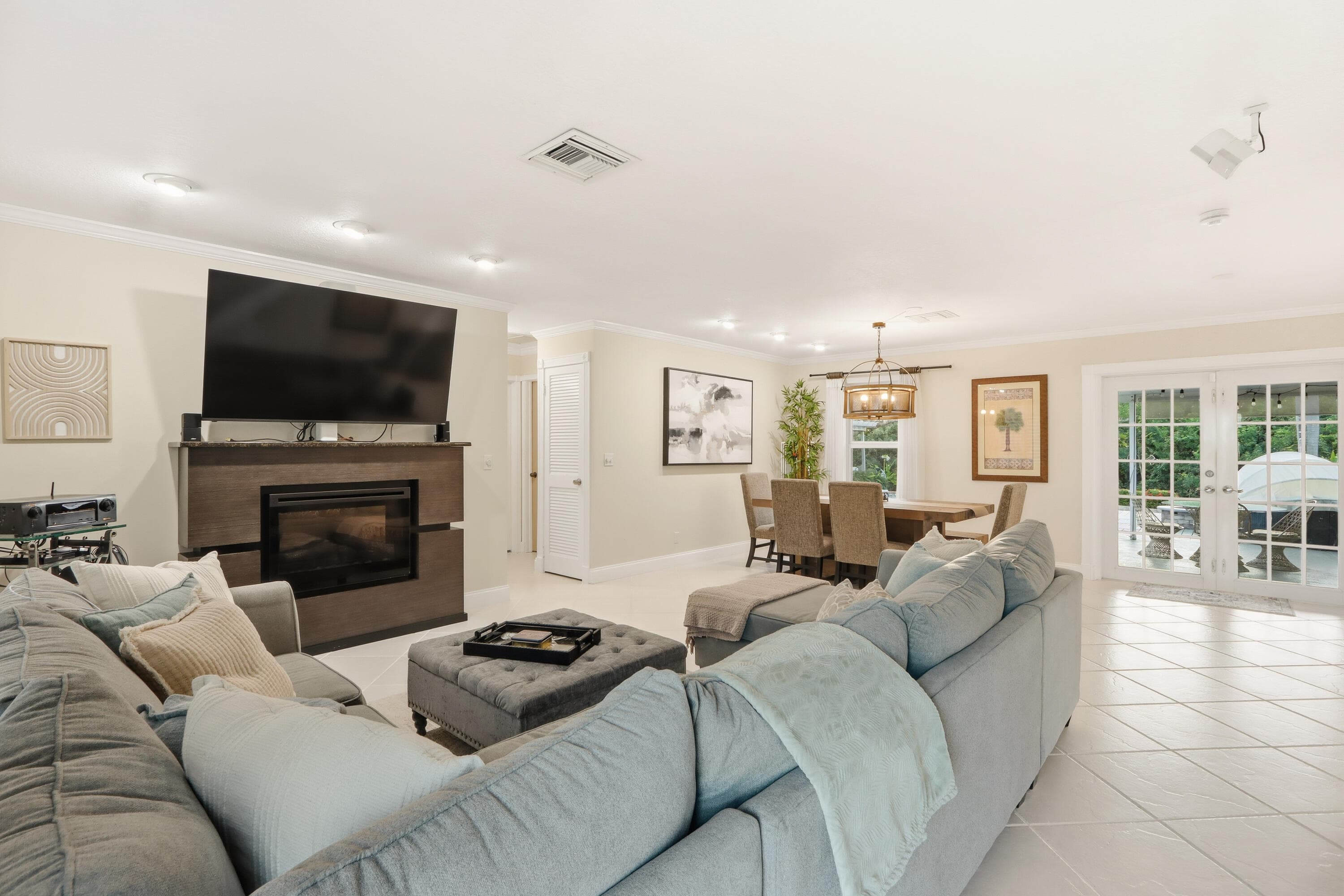 1905 Meadow Court, Palm Springs, FL 33406 15