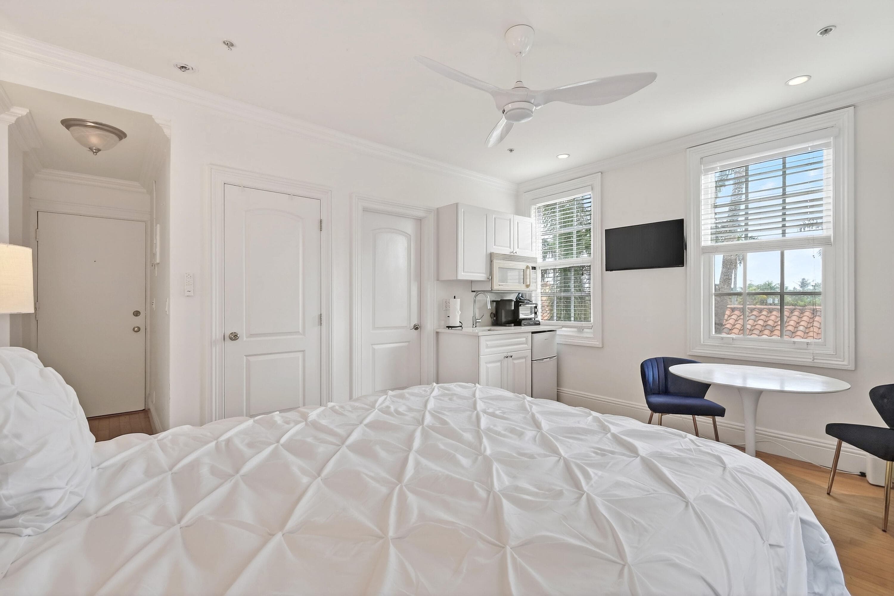 235 Sunrise Avenue #3265, Palm Beach, FL 33480 4