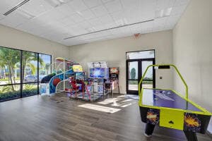 10290 Silver Lake Drive, Boca Raton, FL 33428 95