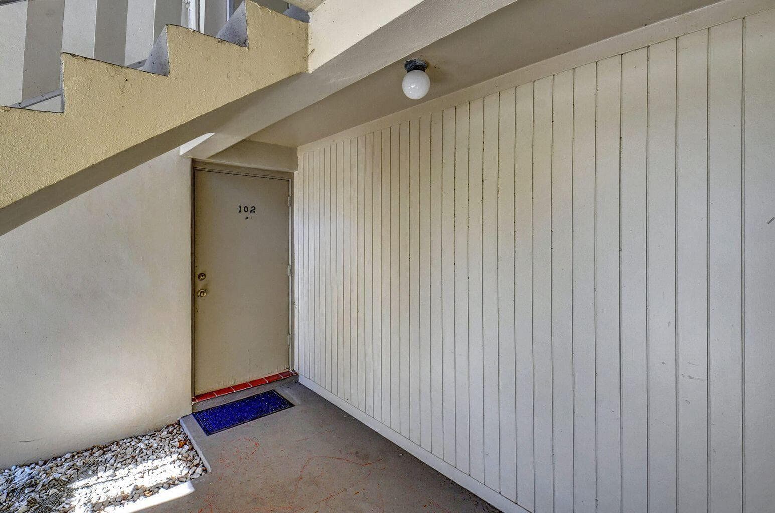 315 Circle Drive S 102, Boynton Beach, FL 33435 3