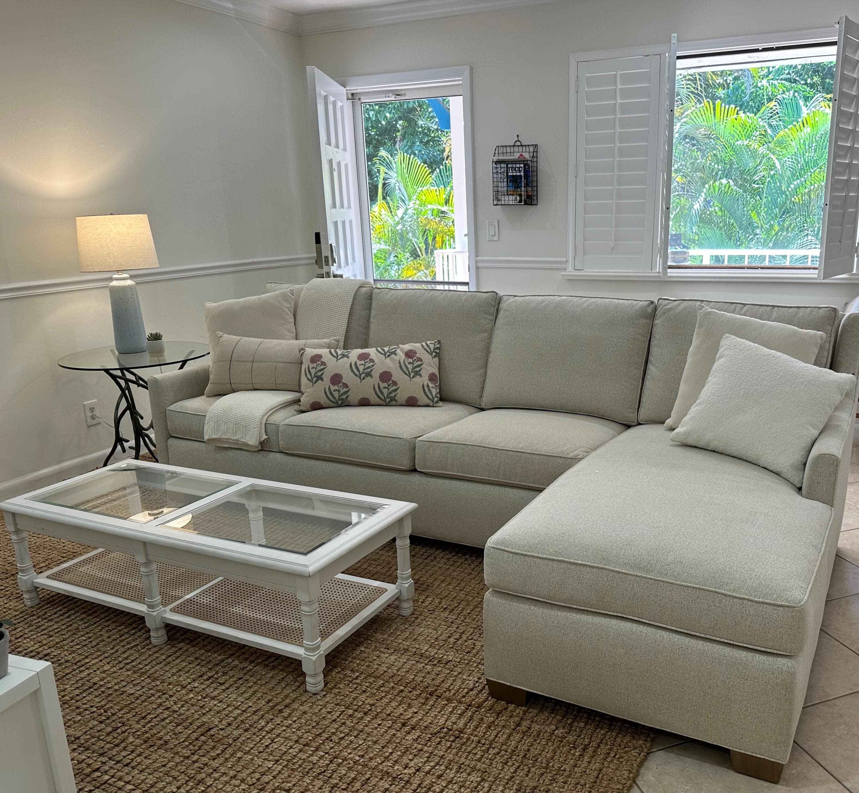 1202 Palm Trail 6, Delray Beach, FL 33483