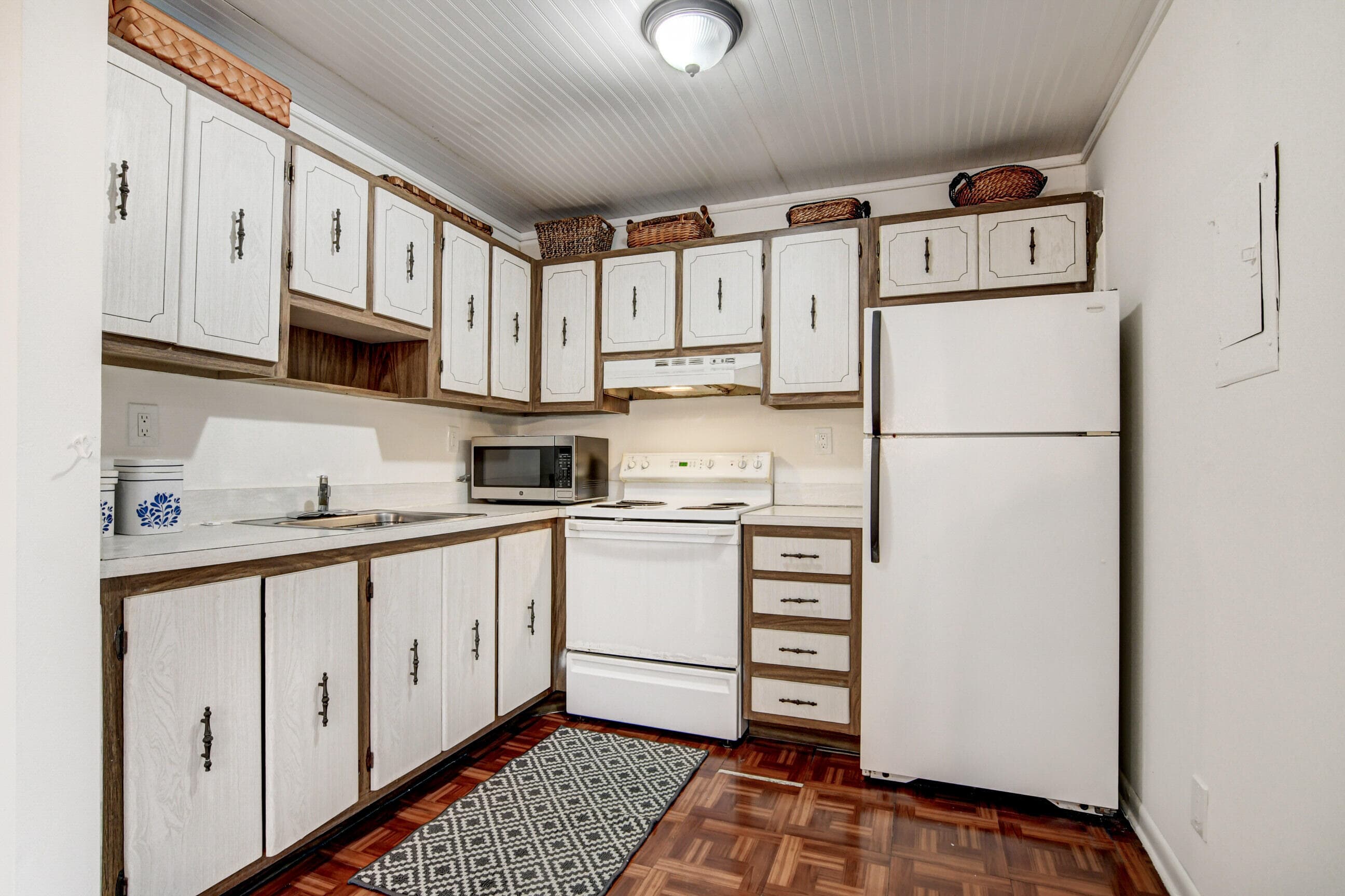 42 Burgundy A A, Delray Beach, FL 33484 12