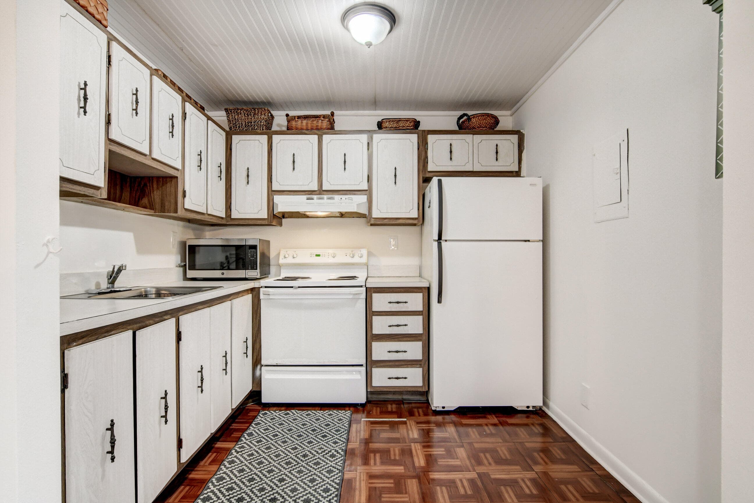 42 Burgundy A A, Delray Beach, FL 33484 13
