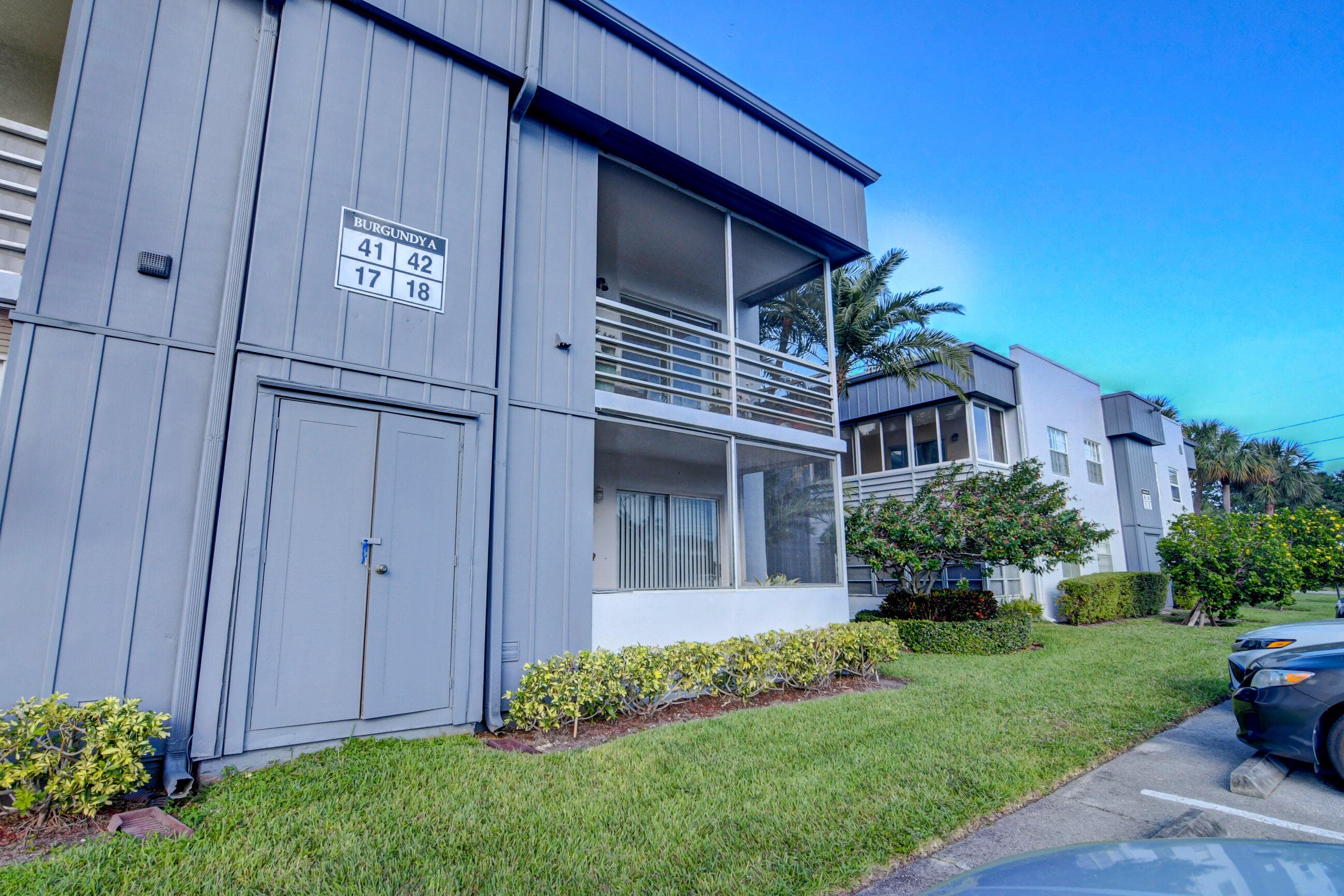 42 Burgundy A A, Delray Beach, FL 33484 37