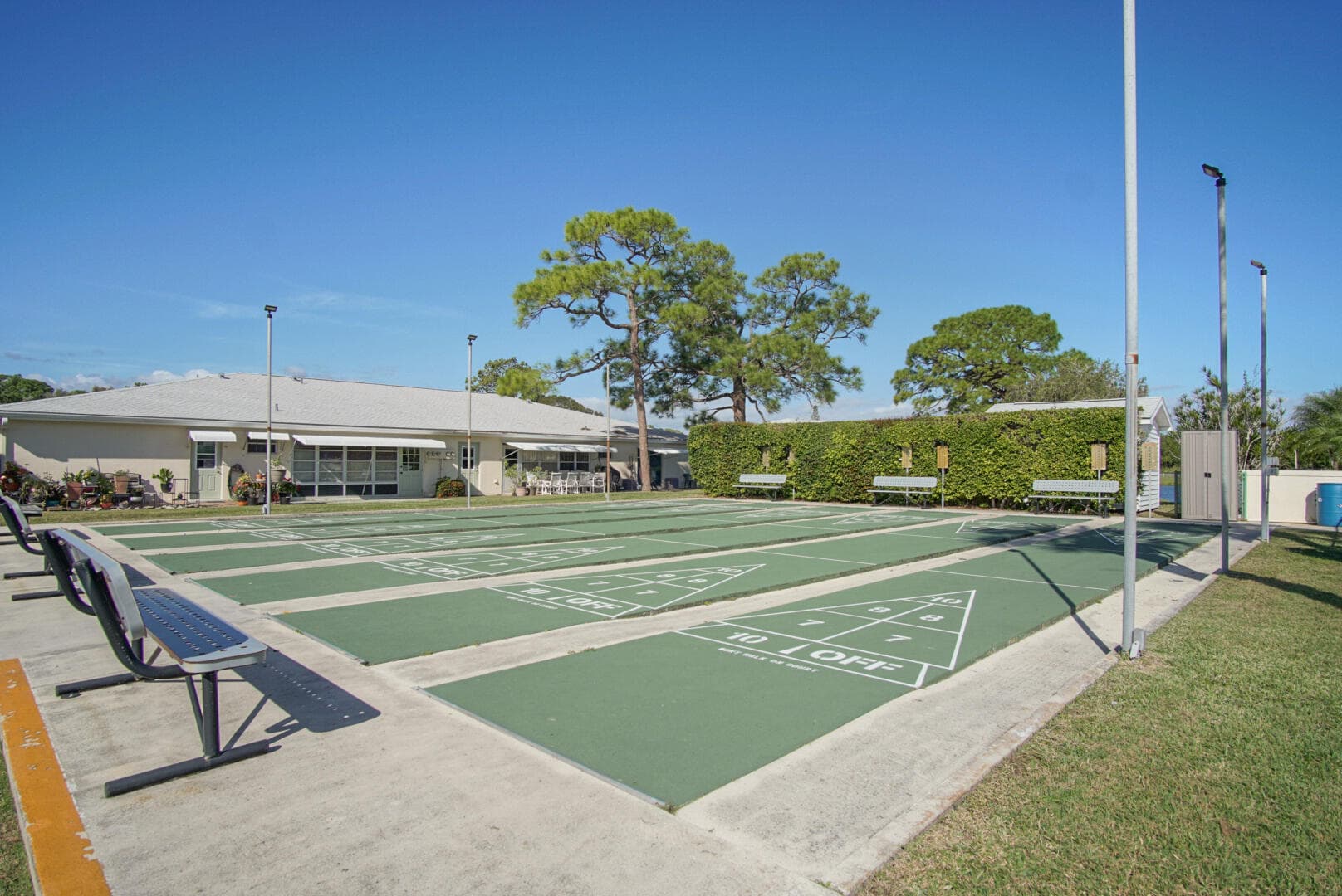 1203 S Lakes End Drive E-2, Fort Pierce, FL 34982 25