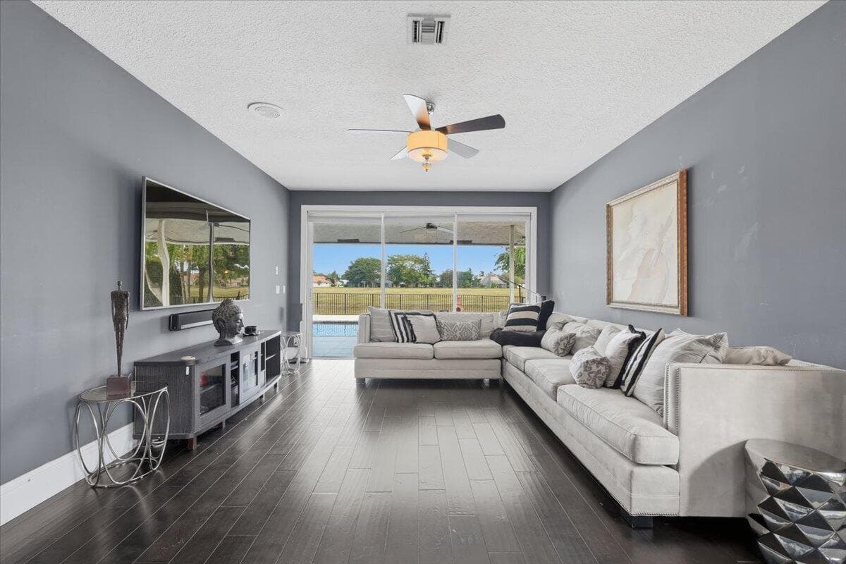 2106 Sunderland Avenue, Wellington, FL 33414 18