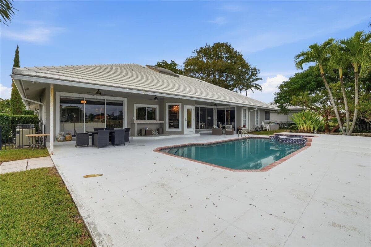 2106 Sunderland Avenue, Wellington, FL 33414 39