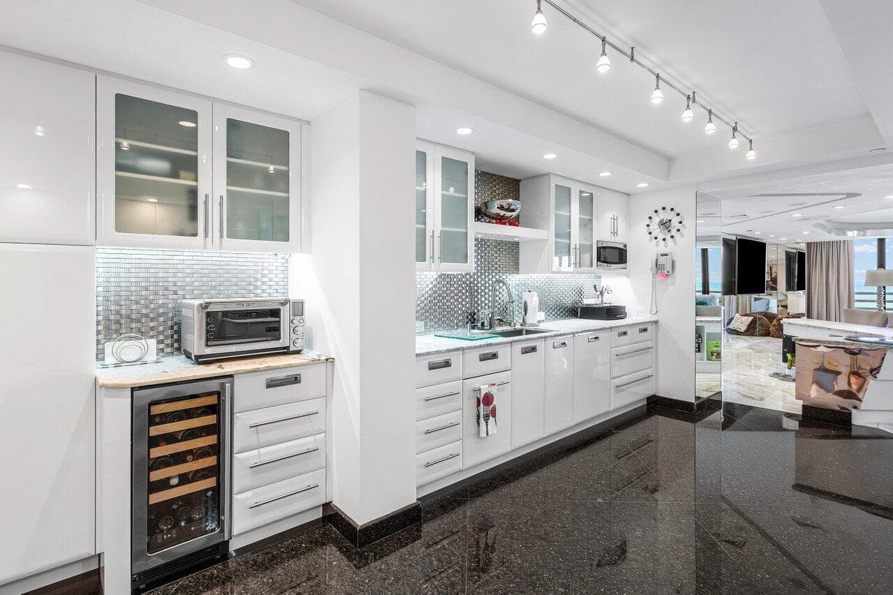 1500 S Ocean Boulevard 303/304, Boca Raton, FL 33432 6