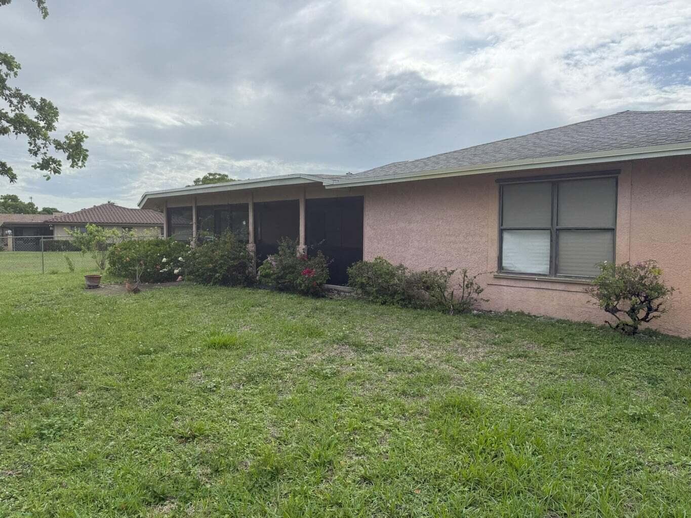 1334 N Mangonia Drive Drive, West Palm Beach, FL 33401 23