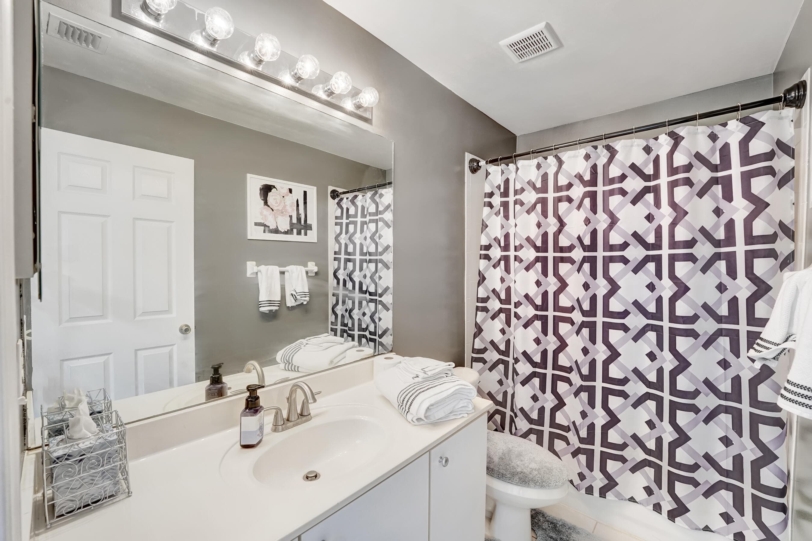 2008 Normandy Circle, West Palm Beach, FL 33409 12
