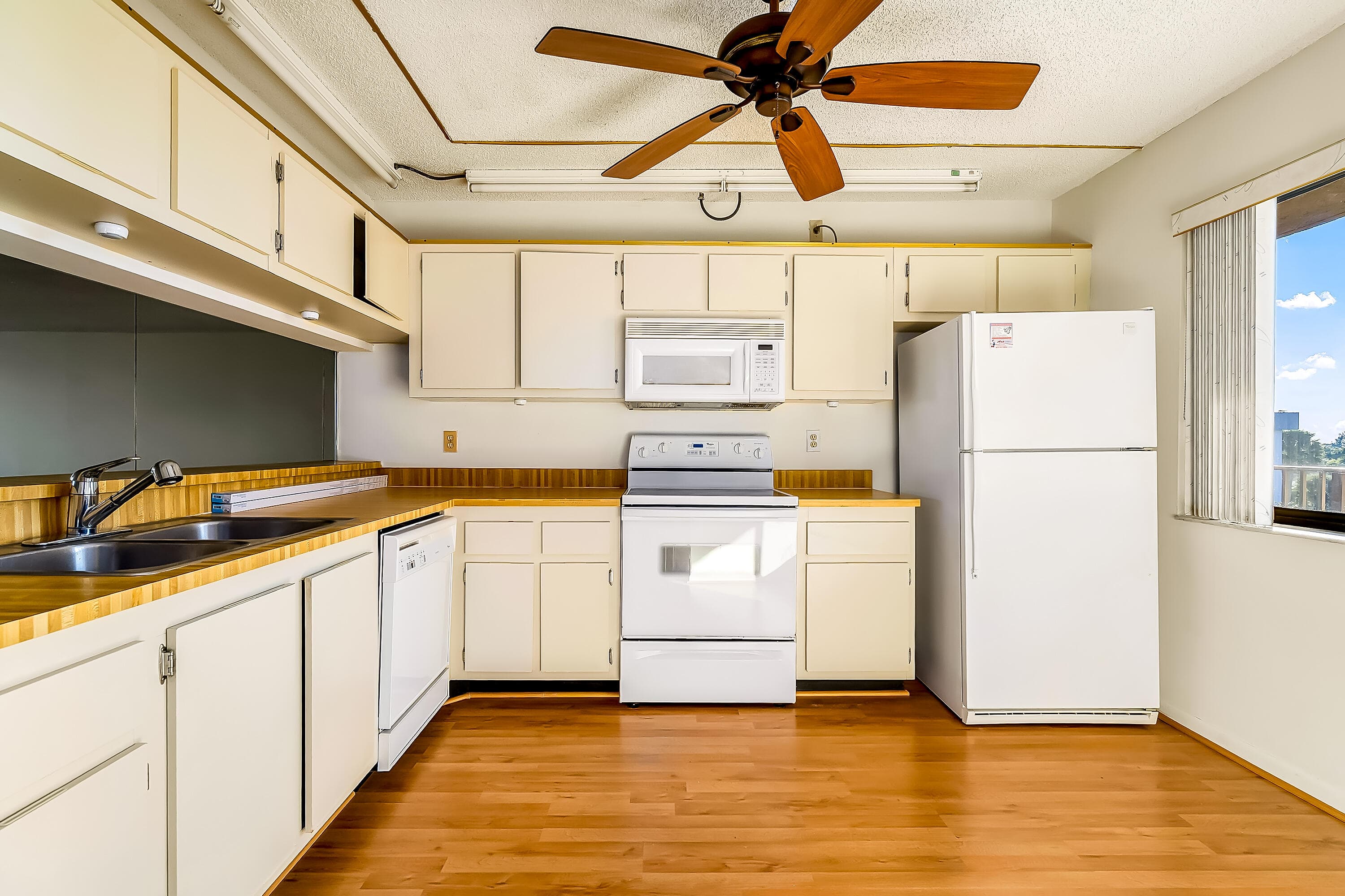 8030 Hampton Boulevard 502, North Lauderdale, FL 33068 13