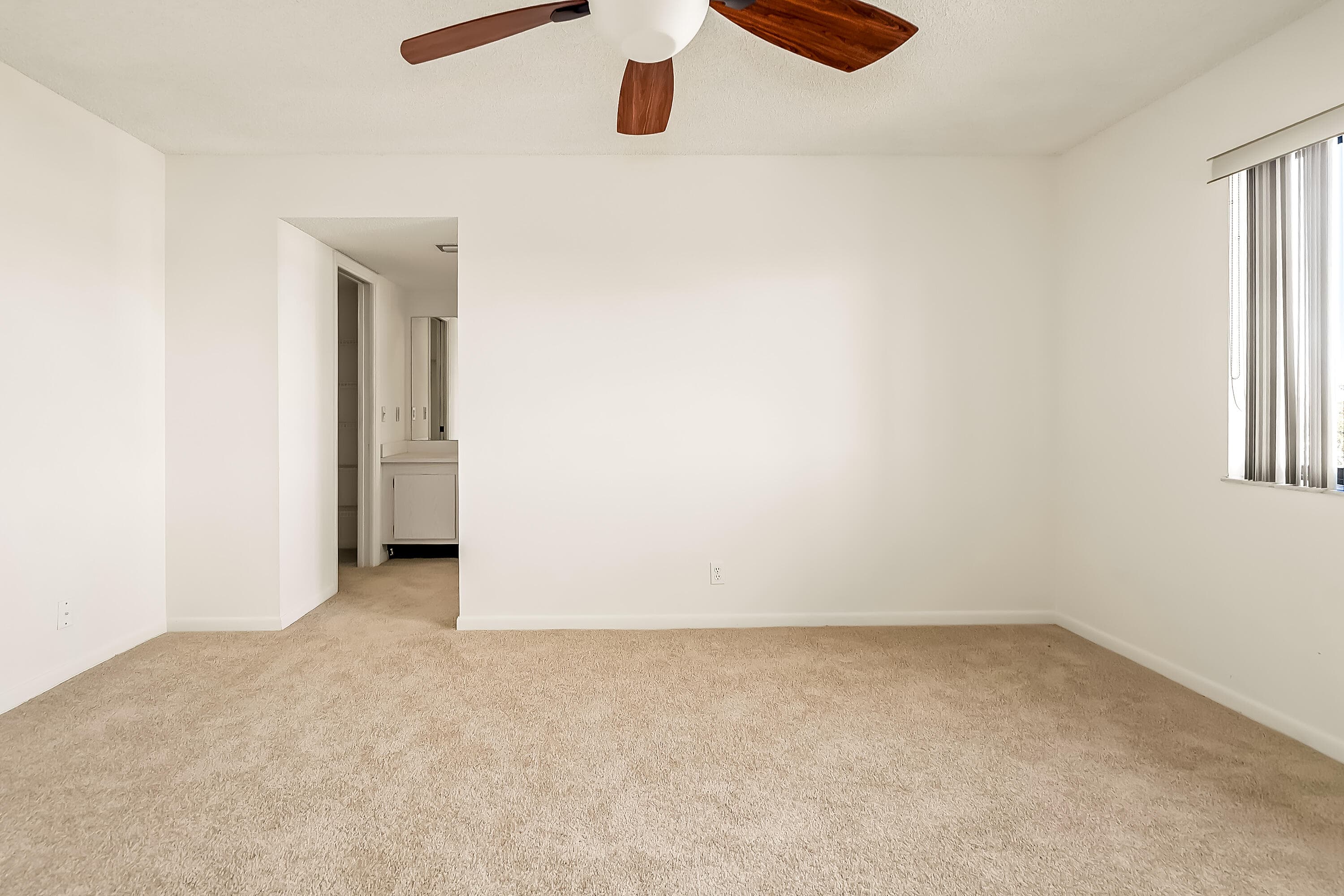 8030 Hampton Boulevard 502, North Lauderdale, FL 33068 25