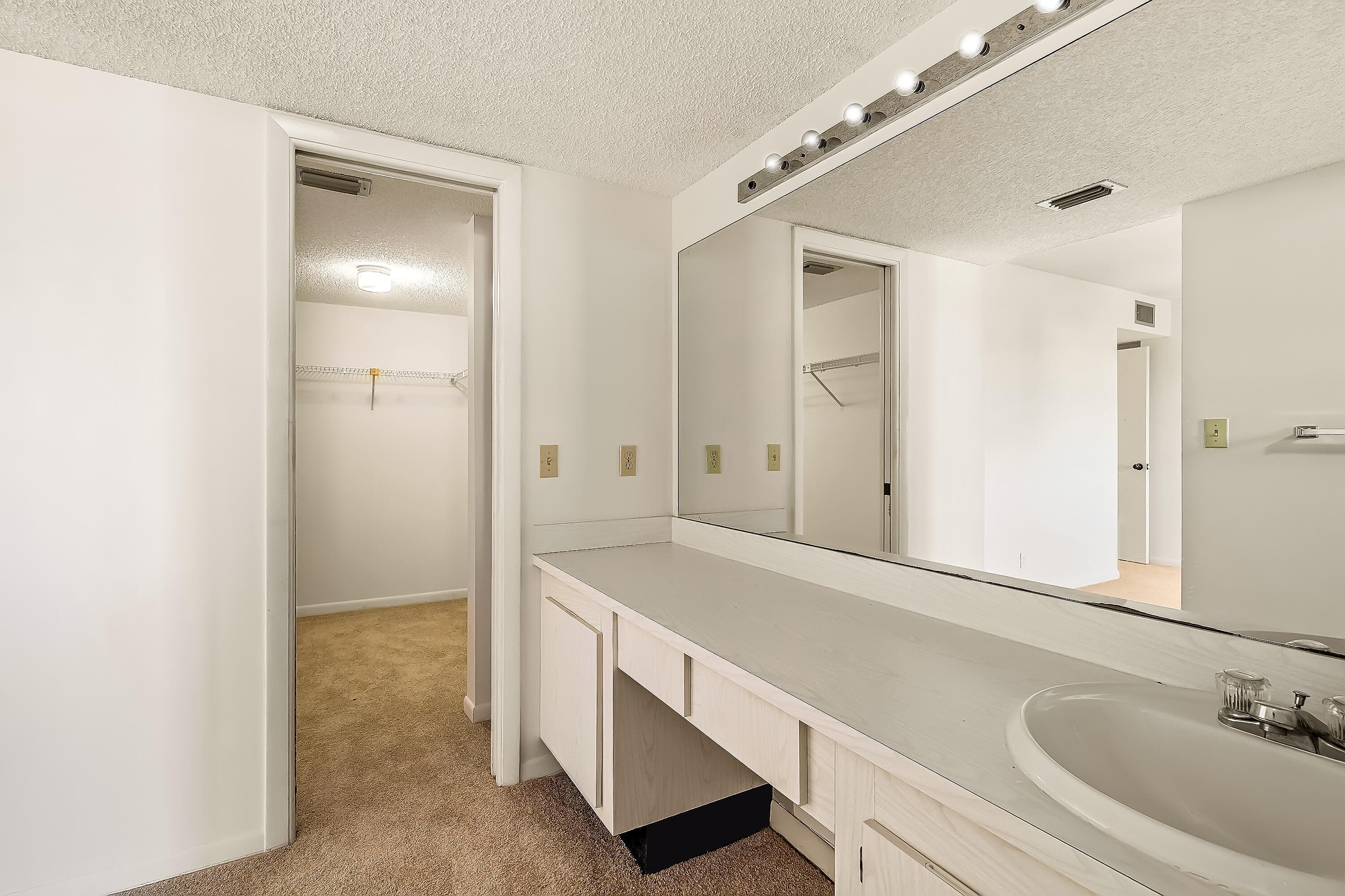 8030 Hampton Boulevard 502, North Lauderdale, FL 33068 31