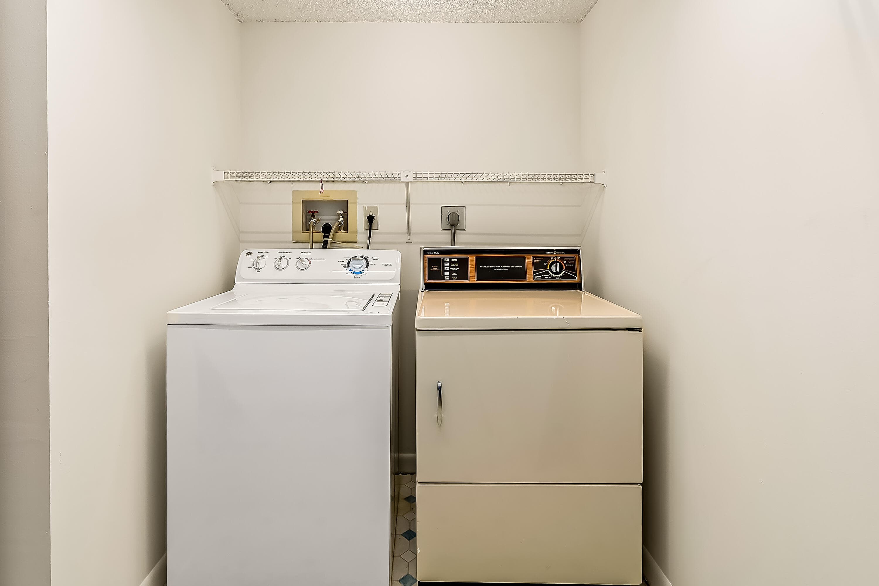 8030 Hampton Boulevard 502, North Lauderdale, FL 33068 33