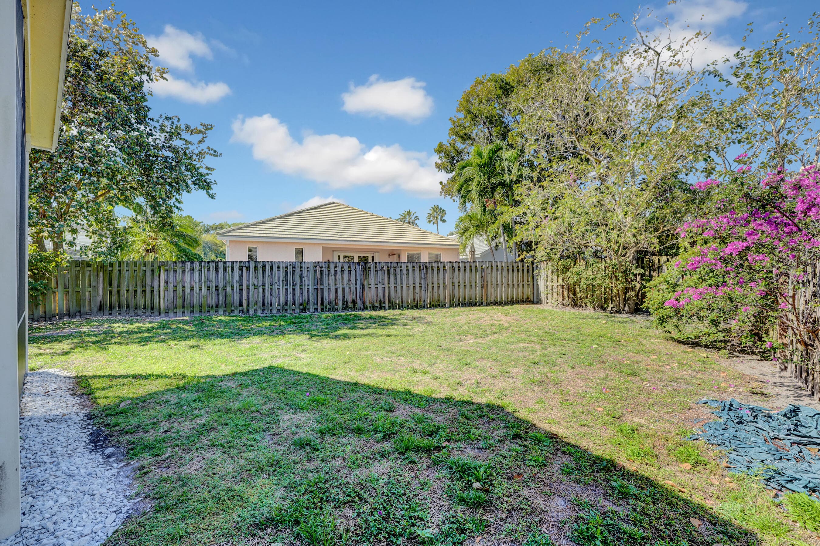 2008 Normandy Circle, West Palm Beach, FL 33409 43