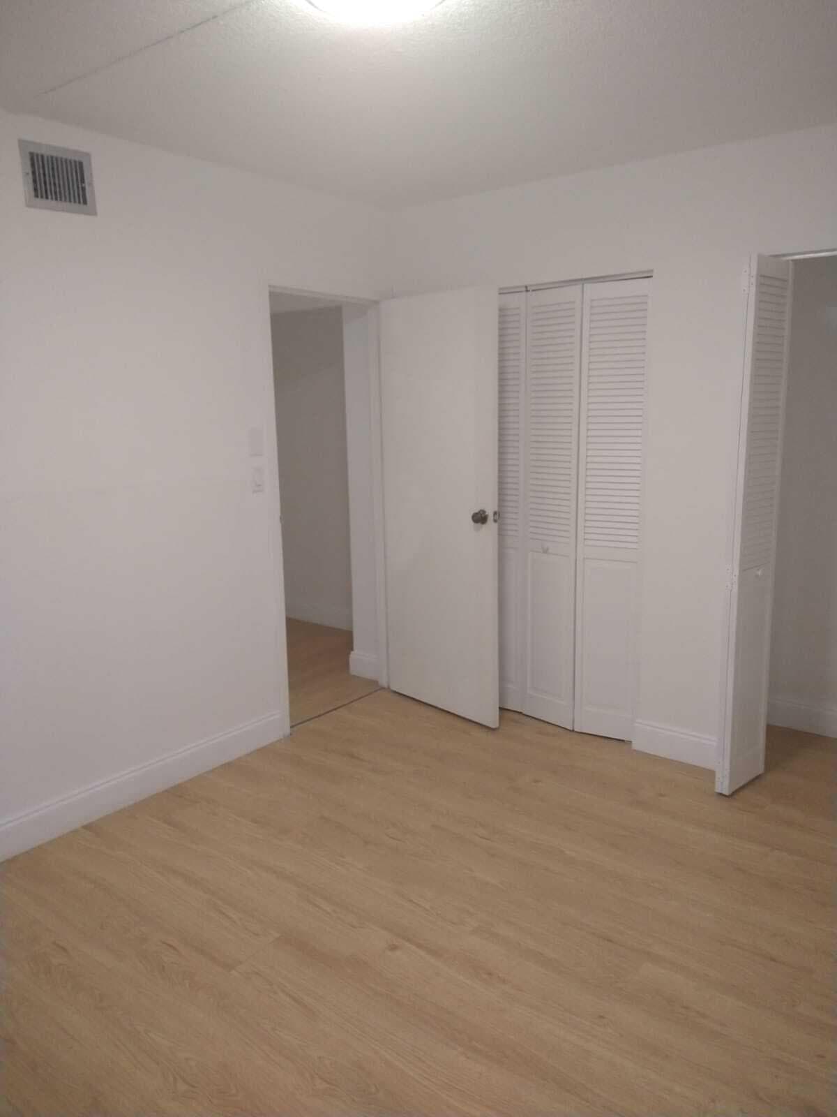 8321 Sands Point Boulevard D109, Tamarac, FL 33321 11