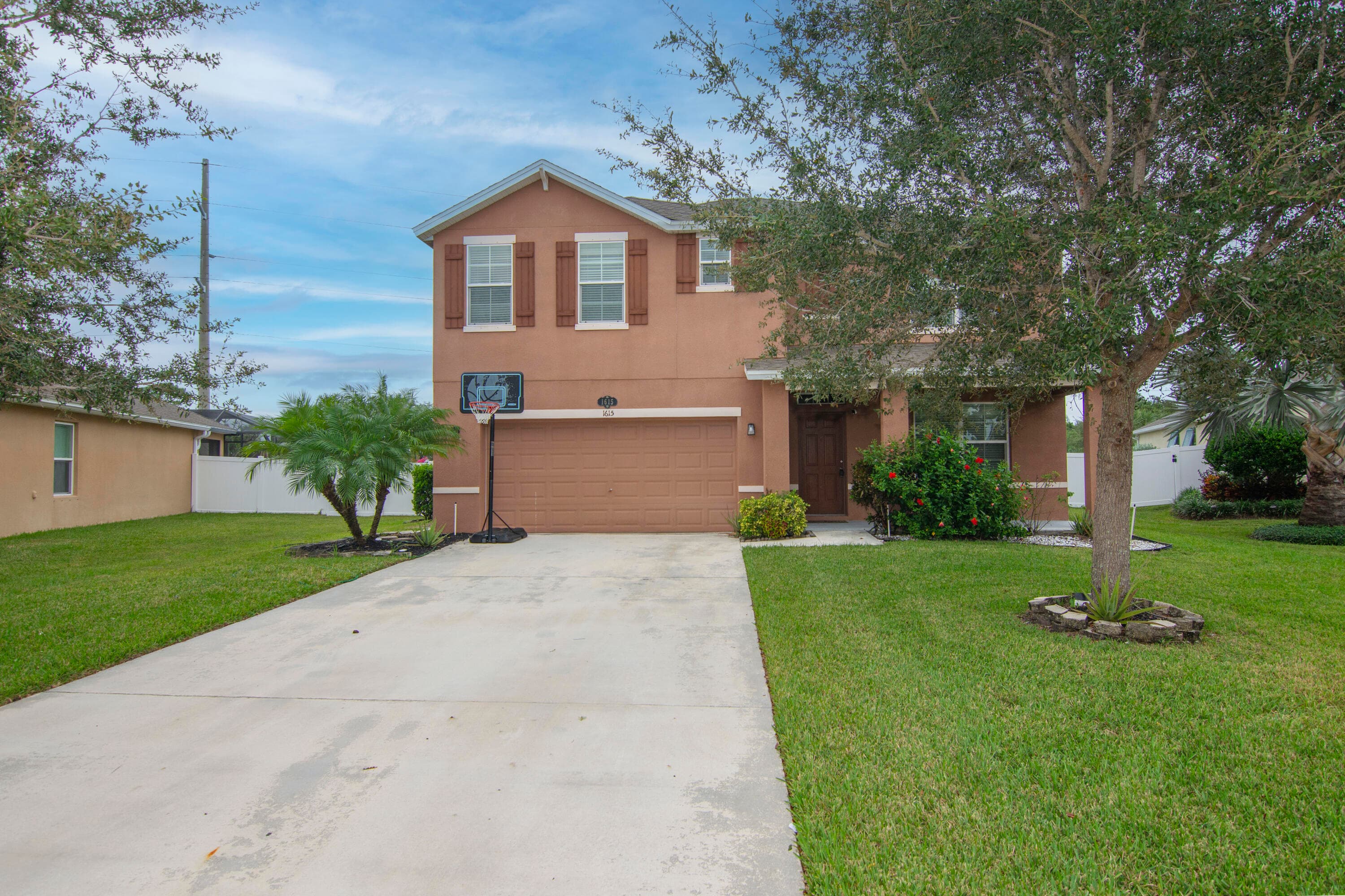 1615 Lexington Square SW, Vero Beach, FL 32962 31