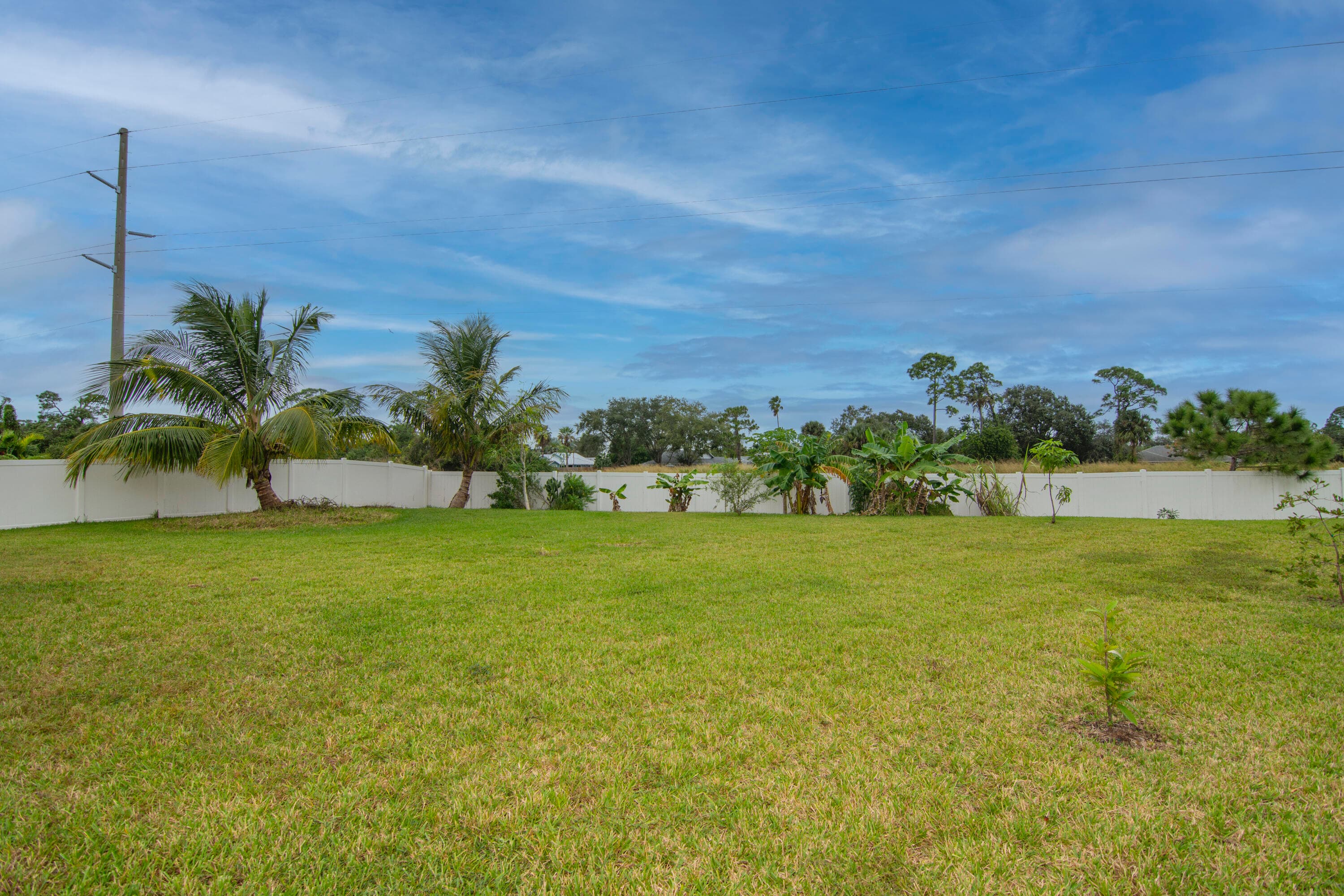 1615 Lexington Square SW, Vero Beach, FL 32962 25