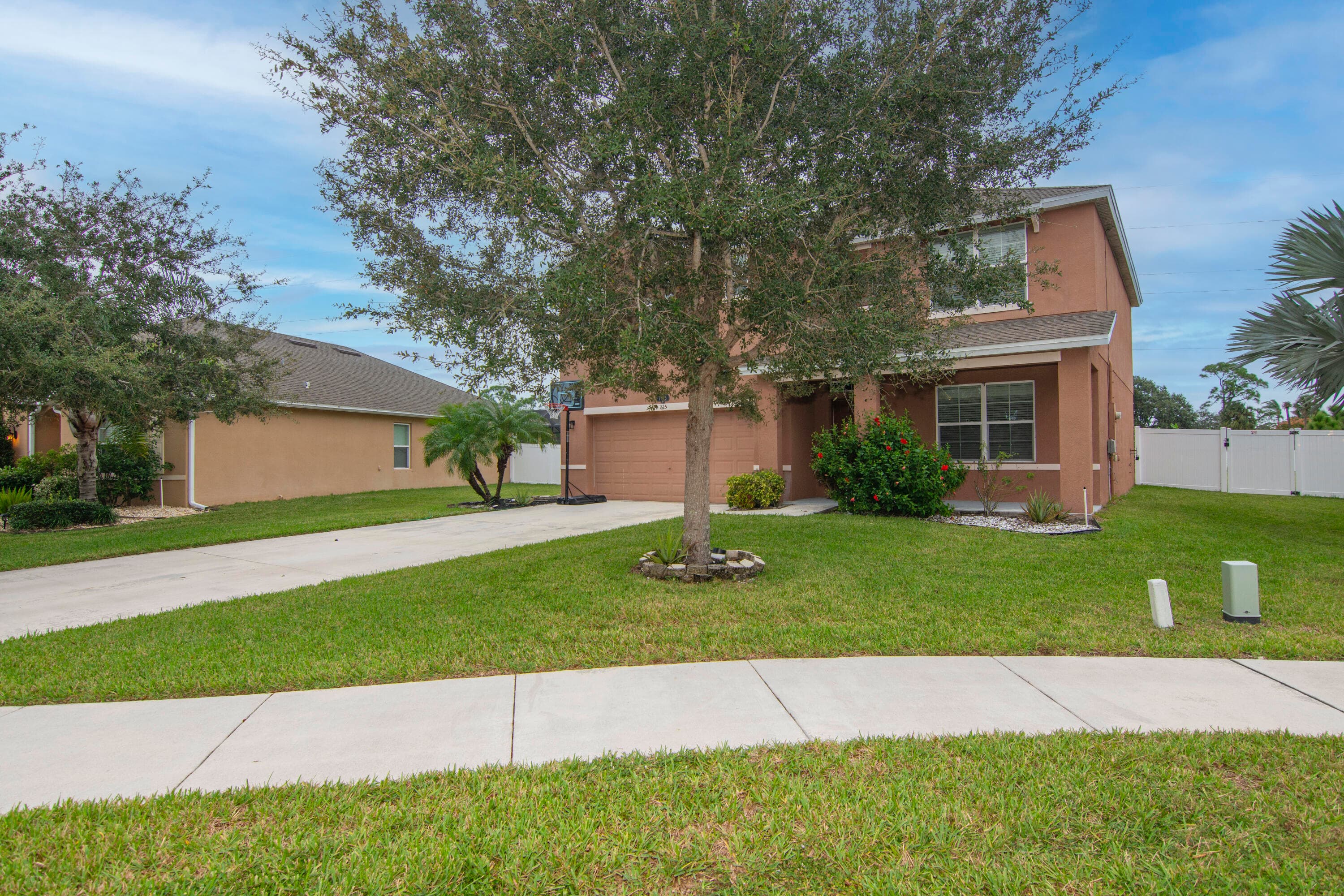 1615 Lexington Square SW, Vero Beach, FL 32962 27