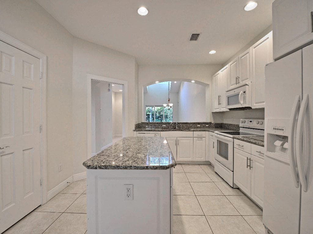 1645 Baseline Lane, Vero Beach, FL 32967 3