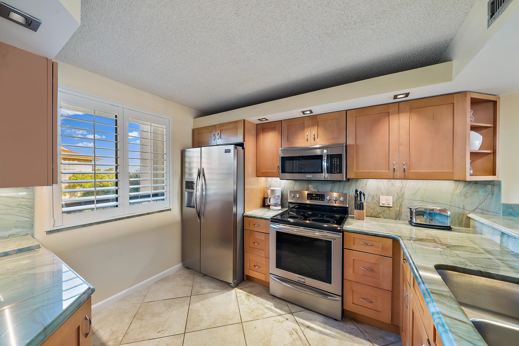 2601 Marina Isle Way 402, Jupiter, FL 33477 17