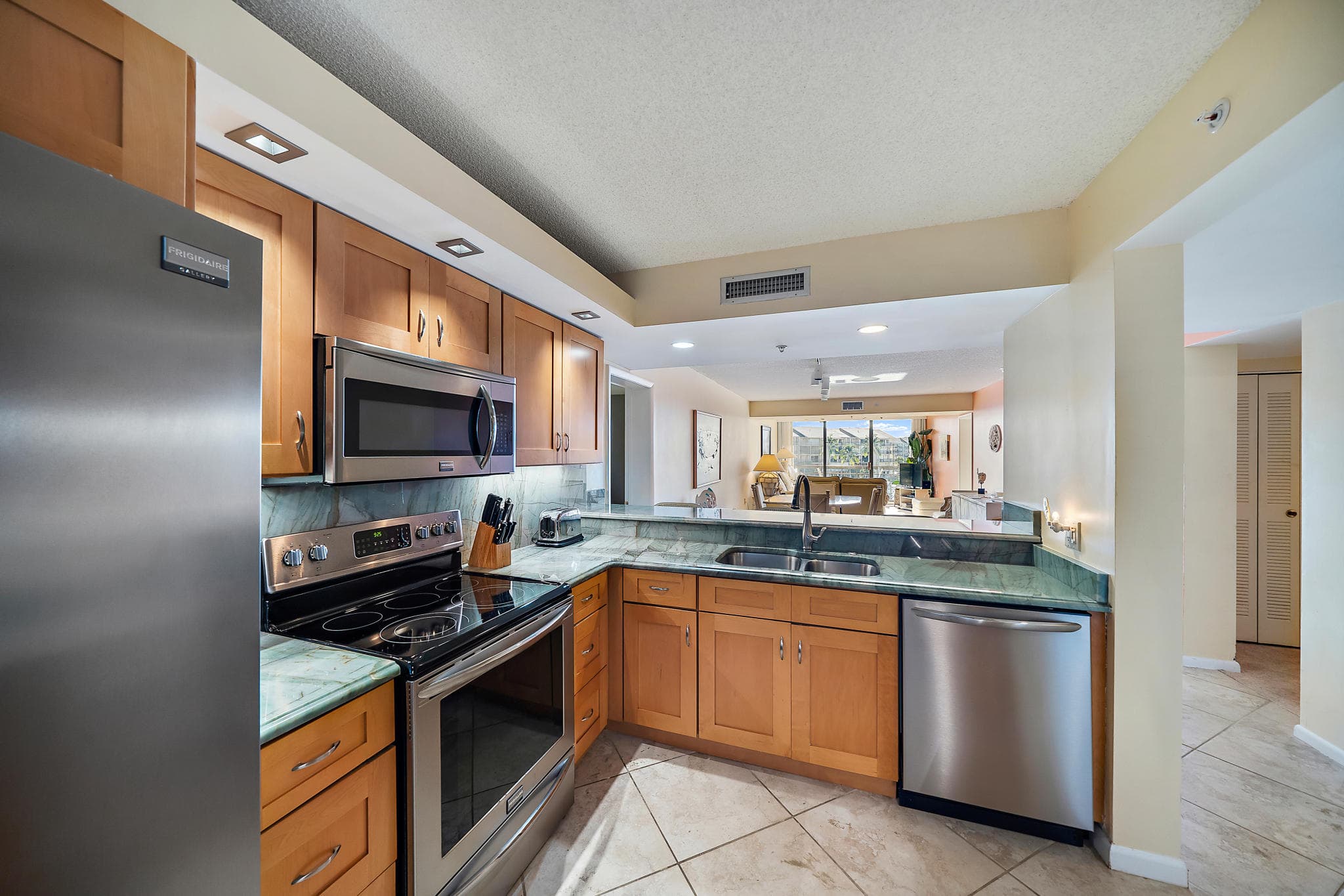 2601 Marina Isle Way 402, Jupiter, FL 33477 19