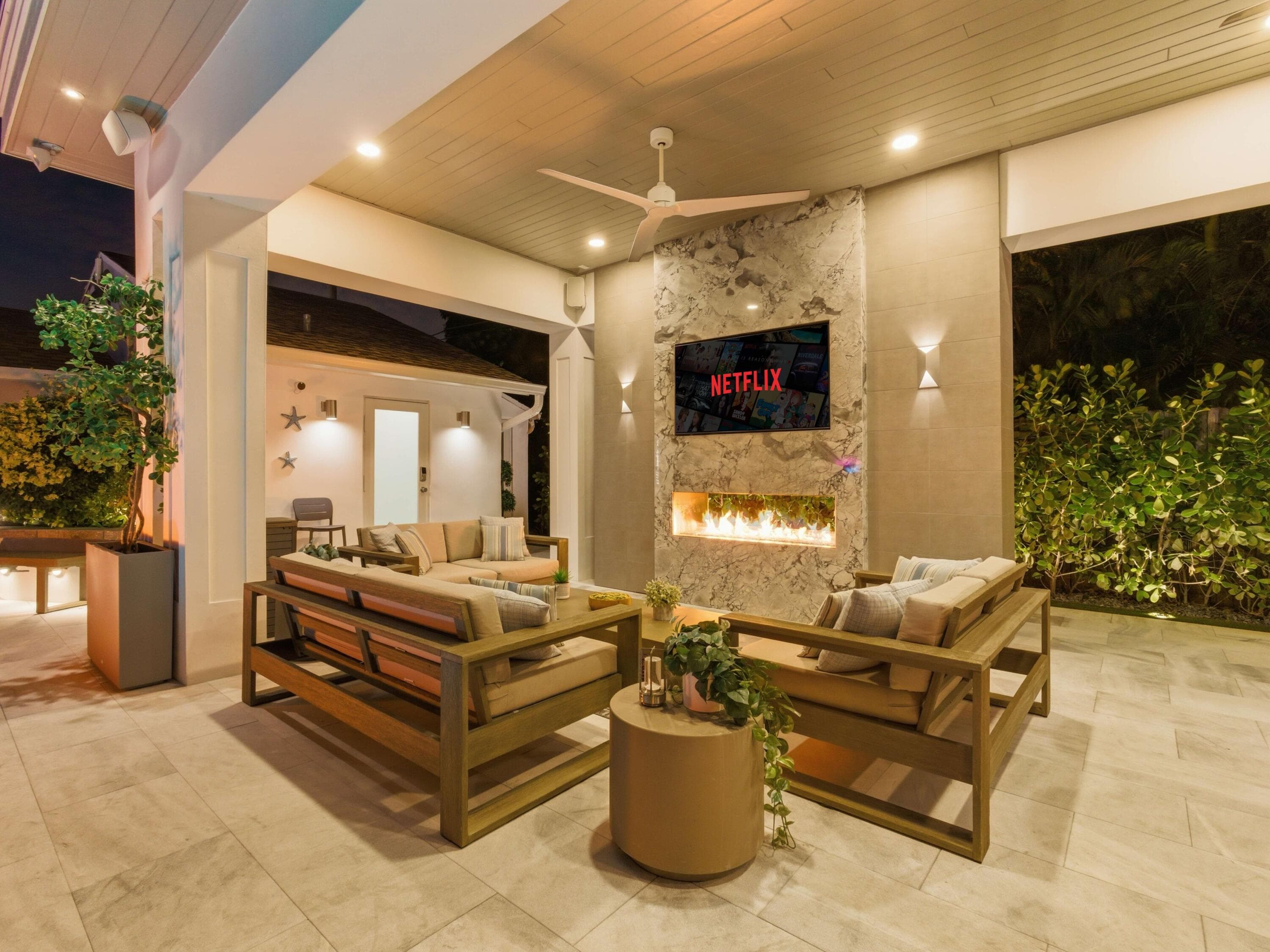 2210 NE 3rd Ave Avenue, Delray Beach, FL 33444 55