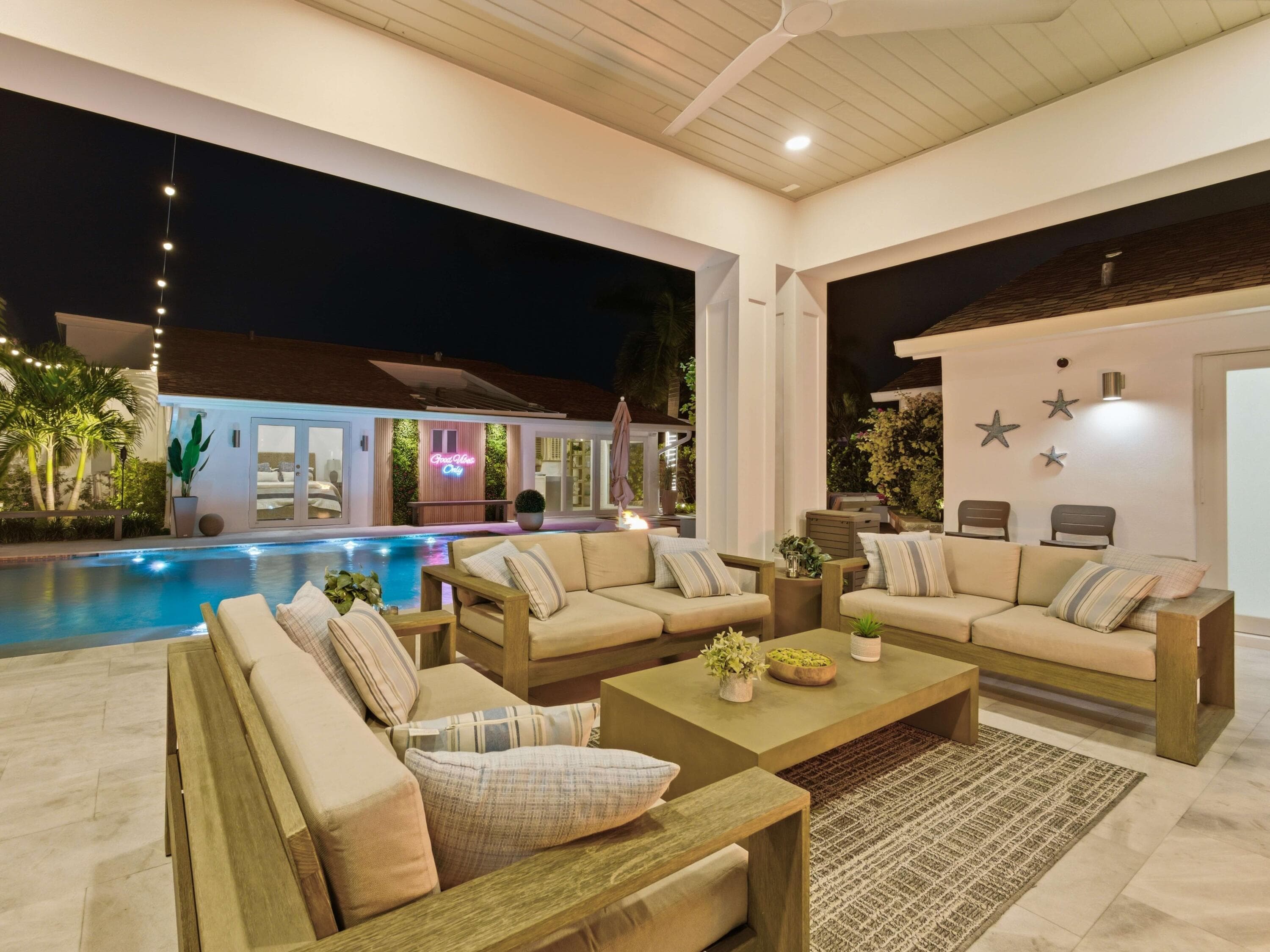 2210 NE 3rd Ave Avenue, Delray Beach, FL 33444 68