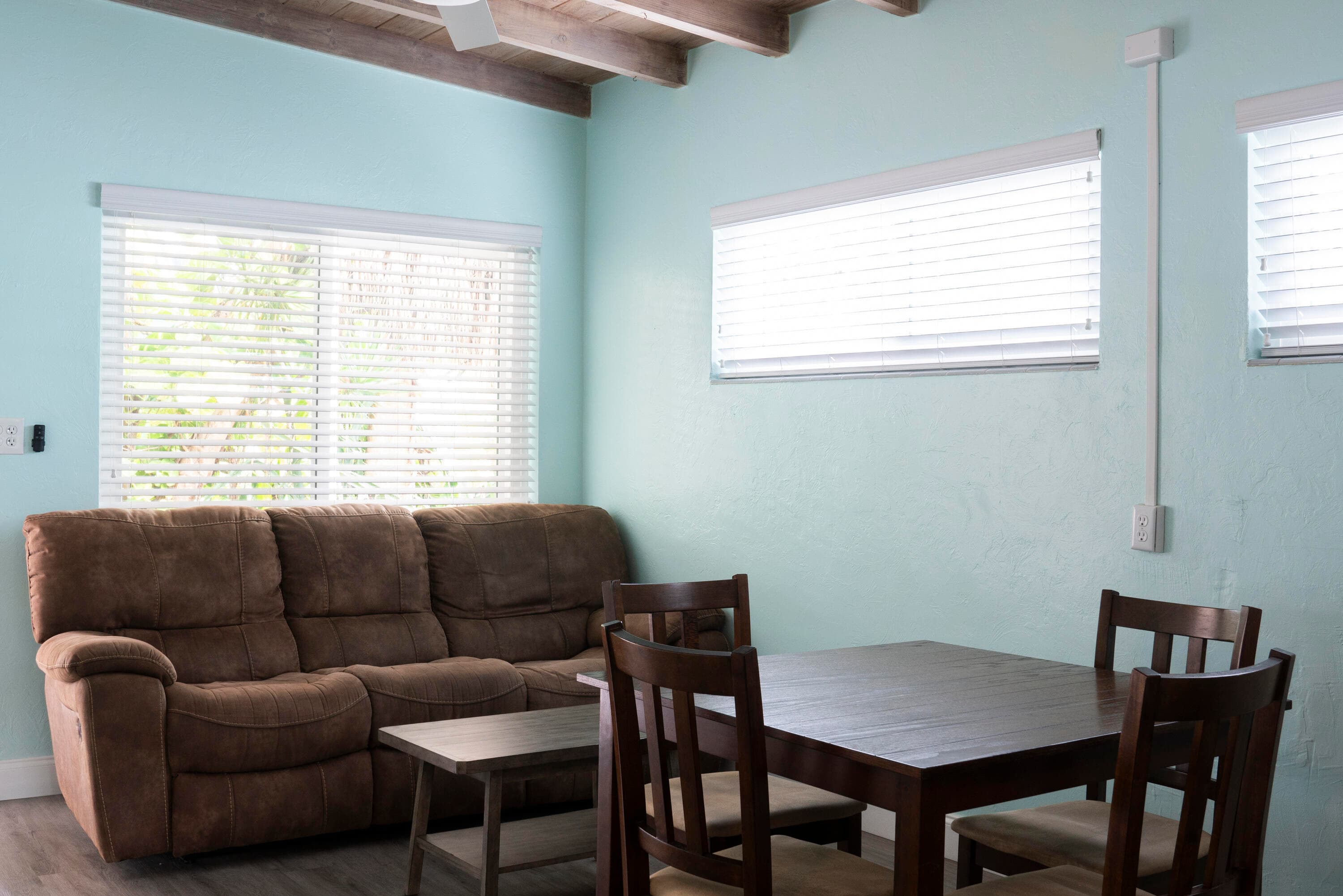 204 Coral Road, Boynton Beach, FL 33435 8