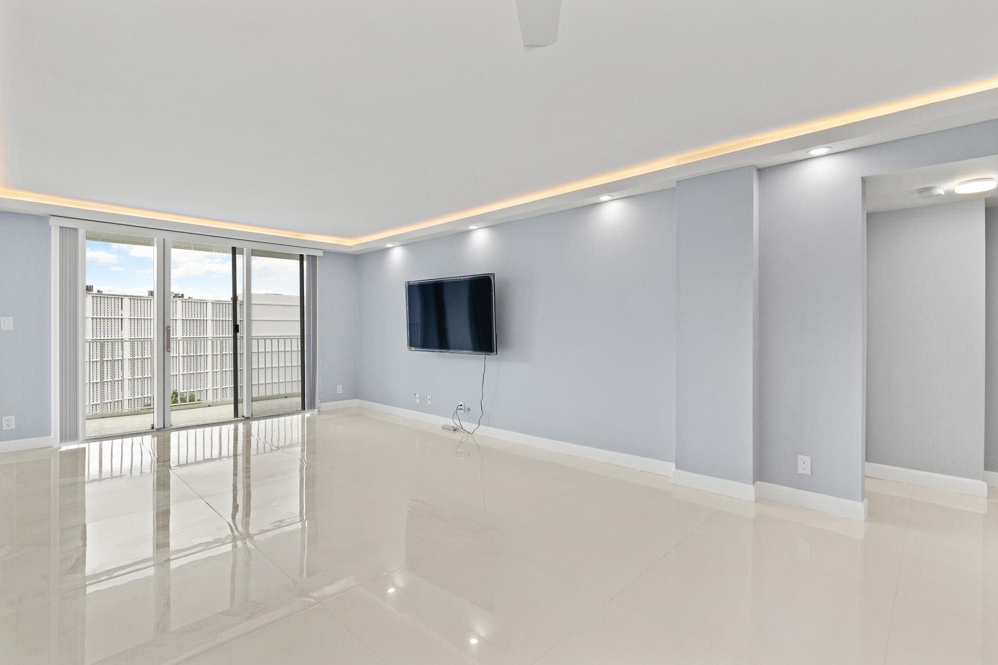 3580 S Ocean Boulevard 8b, South Palm Beach, FL 33480 13