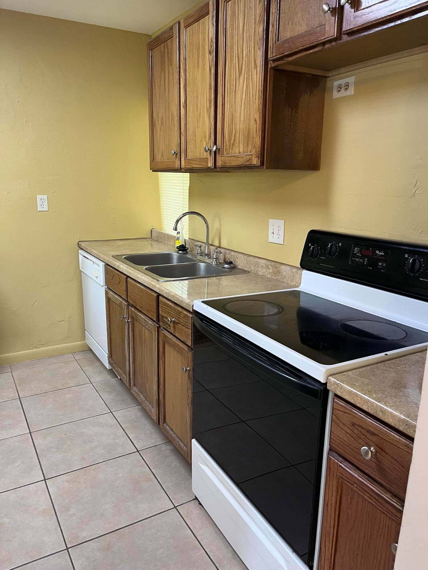 8141 SW 24th Court 108, Davie, FL 33324 2