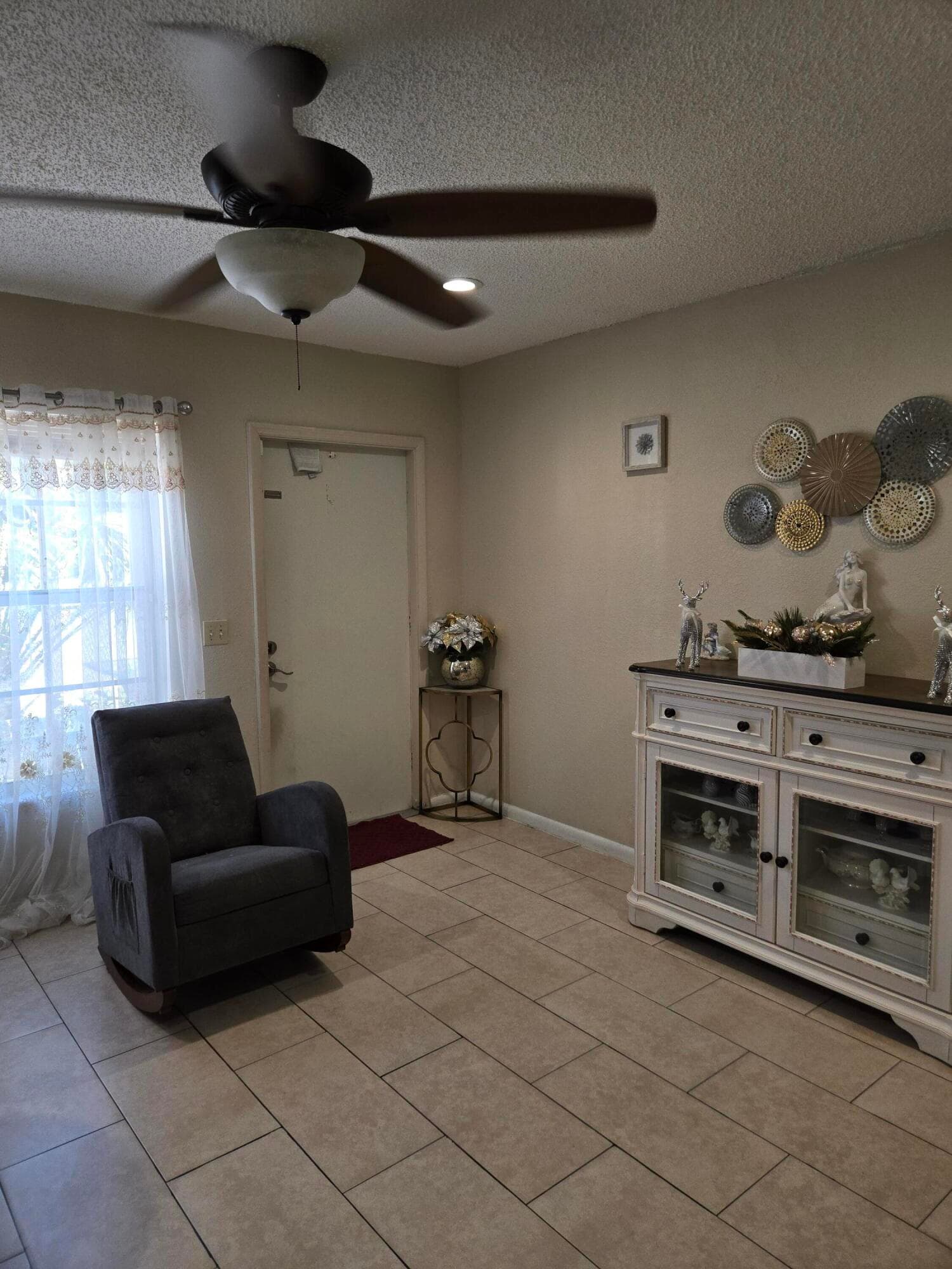 2396 Daphne Drive, West Palm Beach, FL 33415 6