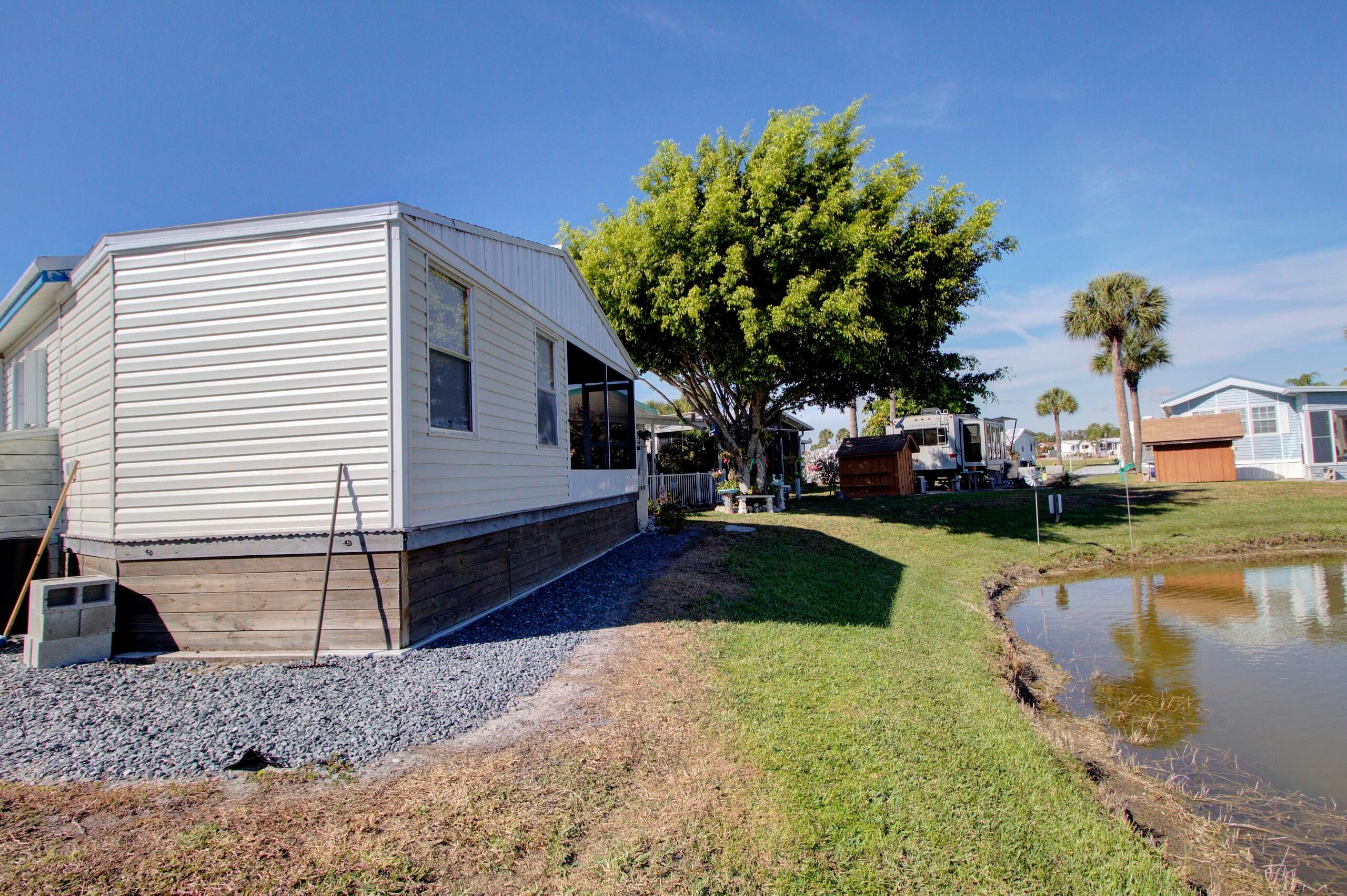 6633 SE 52nd Street, Okeechobee, FL 34974 26