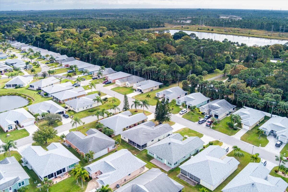 6144 Alexandria Circle, Fort Pierce, FL 34982 48