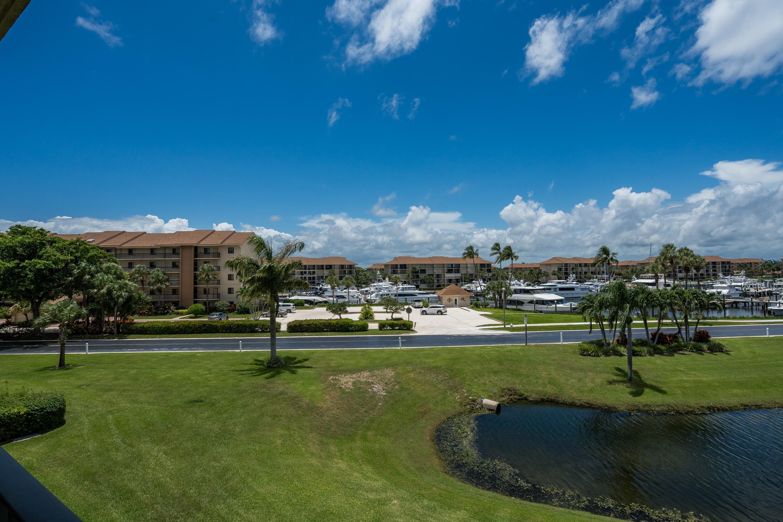 901 Seafarer Circle 306, Jupiter, FL 33477 25