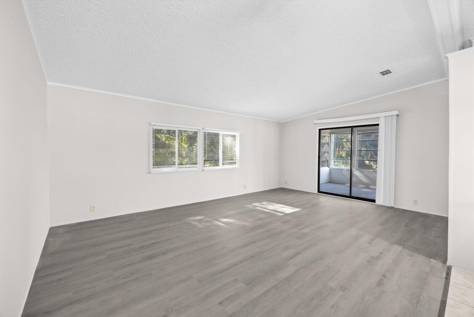8221 Cinnamon Lane, Port St. Lucie, FL 34952 5