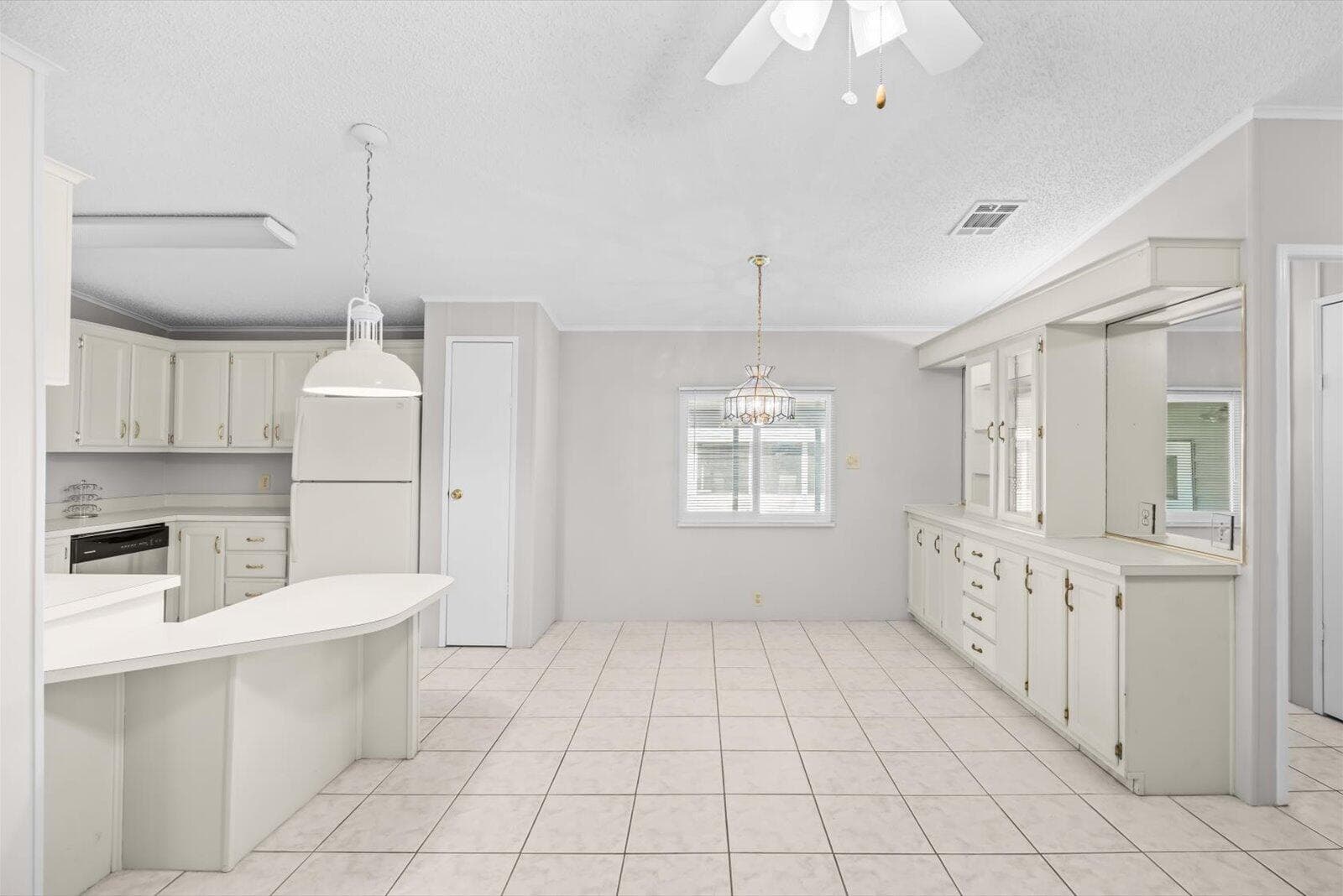 8221 Cinnamon Lane, Port St. Lucie, FL 34952 4