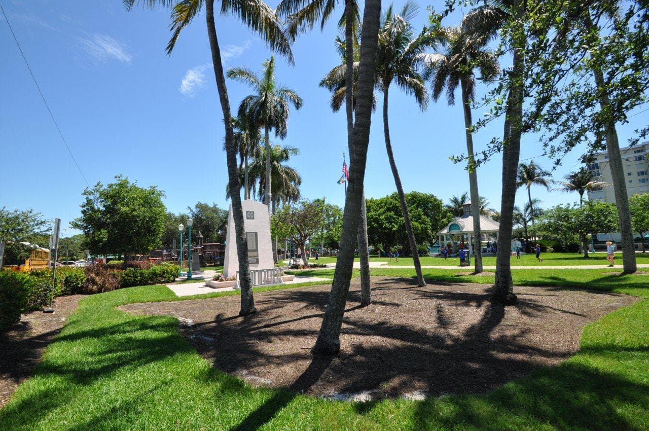 122 Andrews Avenue C, Delray Beach, FL 33483 99