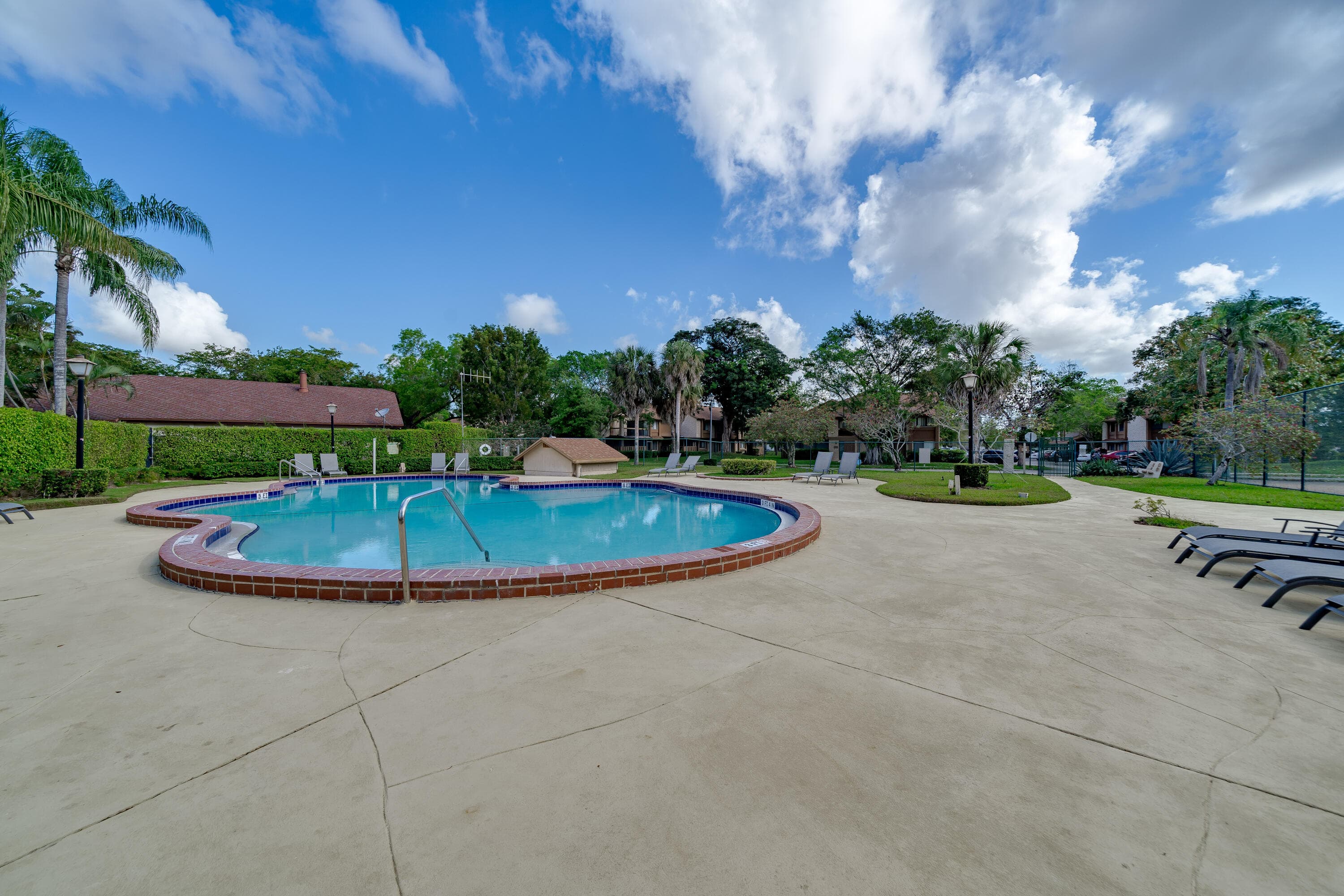 208 Wimbledon Lake Drive 208, Plantation, FL 33324 17