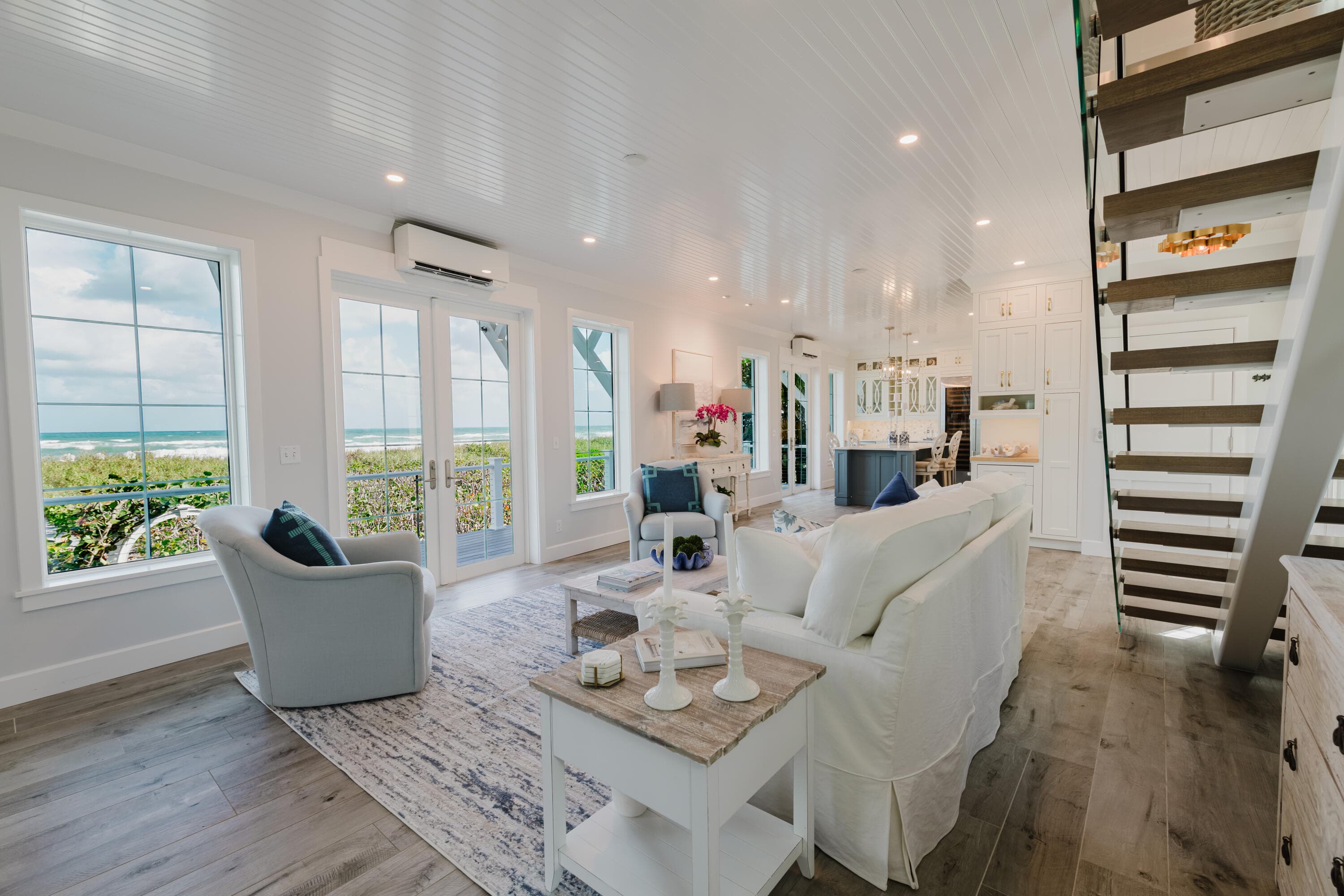 113 N Beach Road, Jupiter Island, FL 33455 13